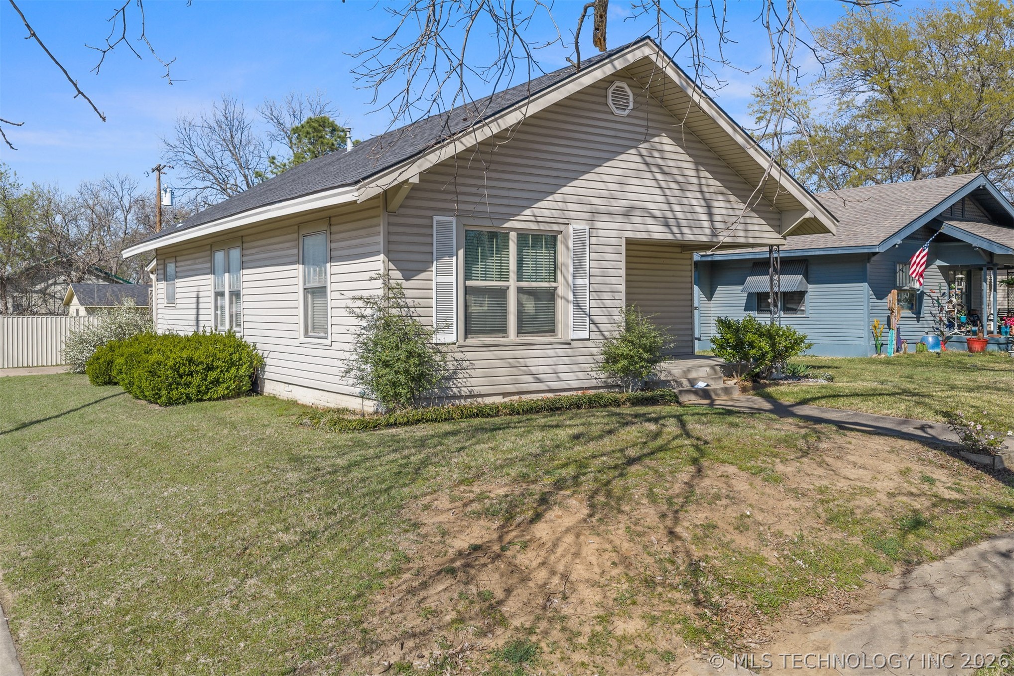 1125 Bixby Property Photo 20