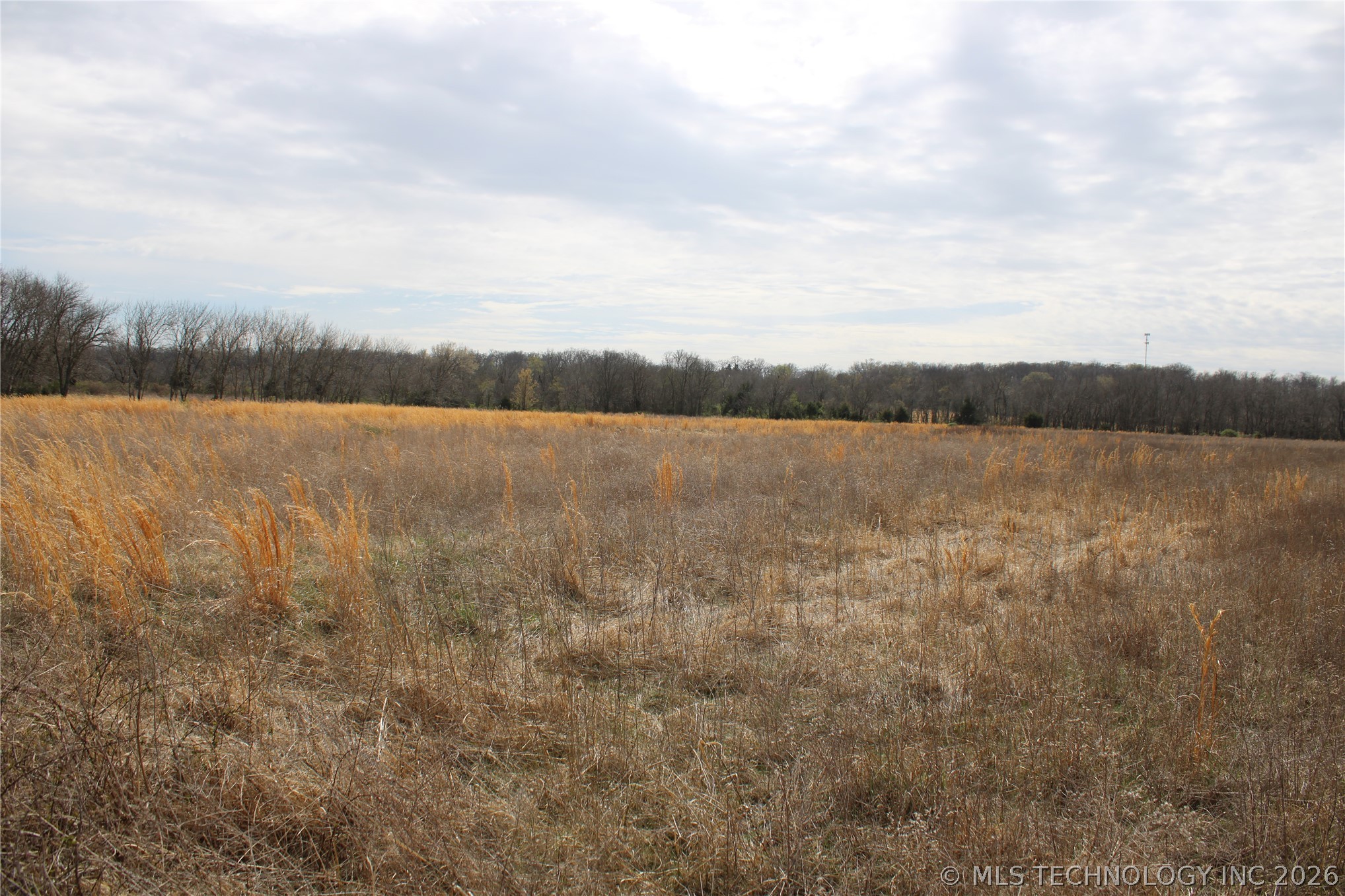 25568 E 320 Road Property Photo 12