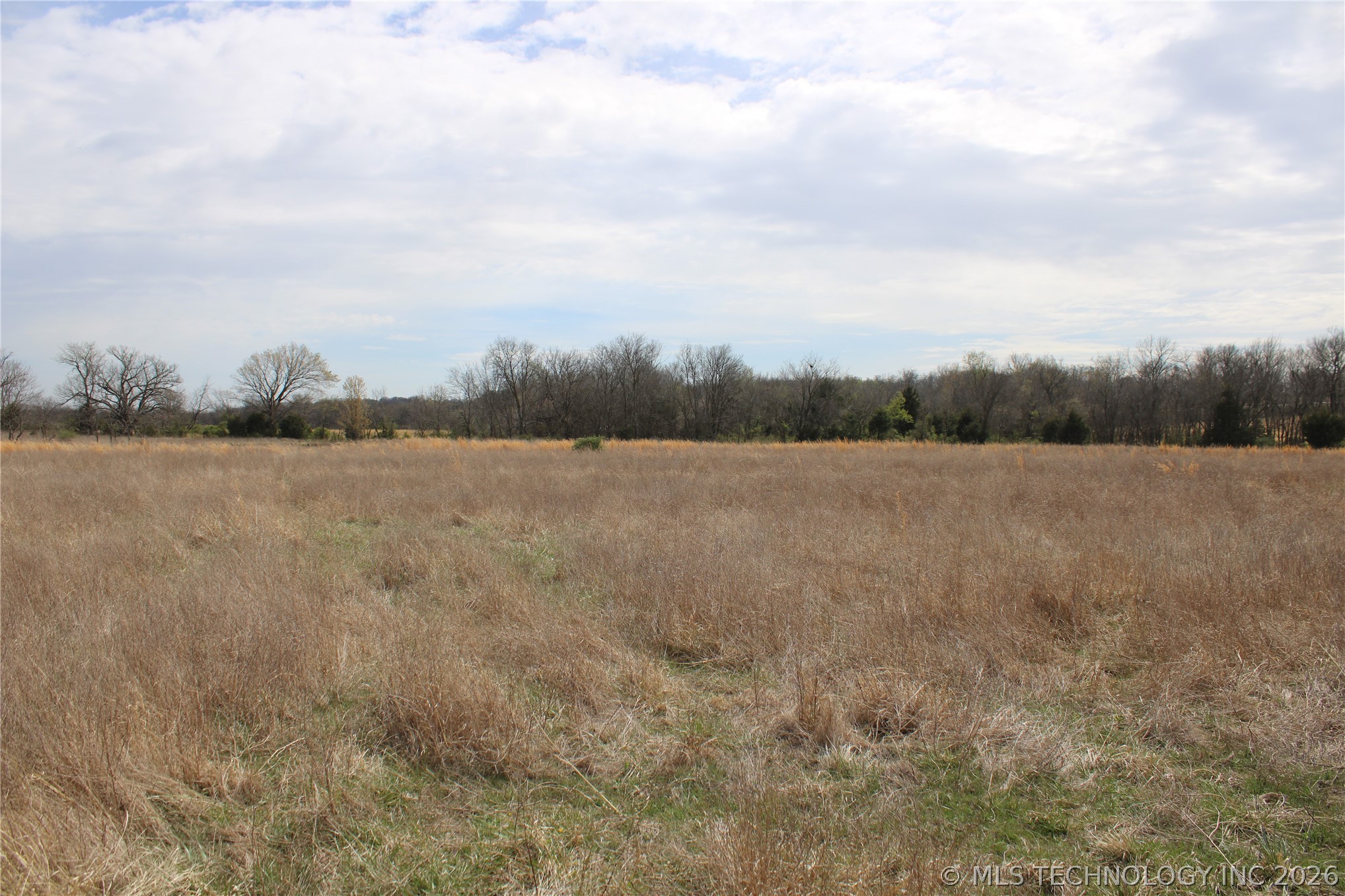 25568 E 320 Road Property Photo 14