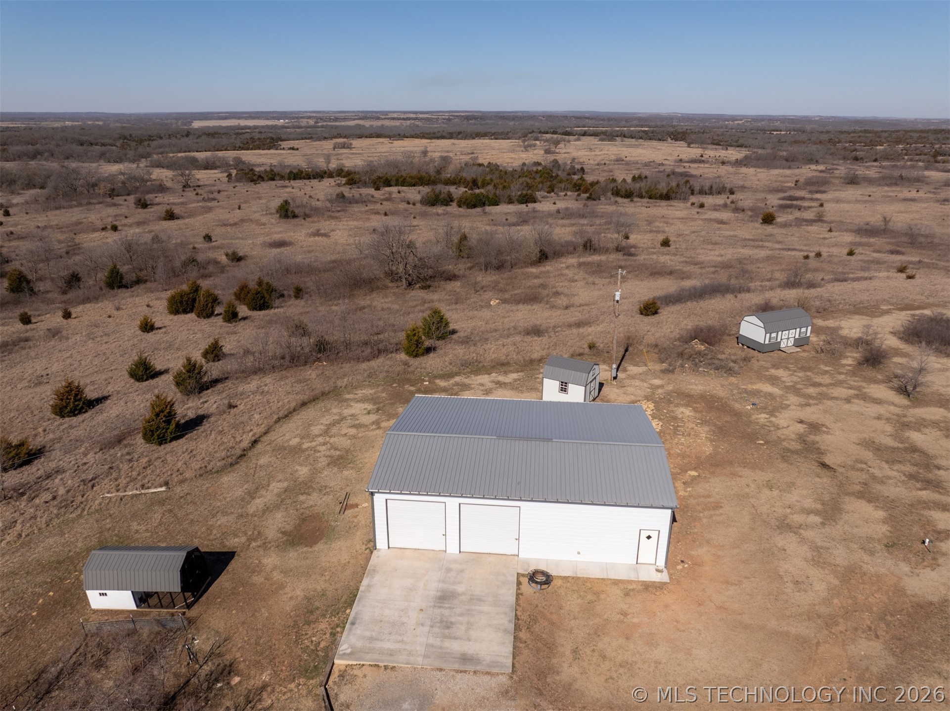46410 S 35700 Road Property Photo 2