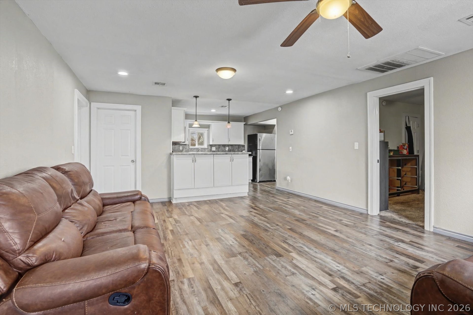 26 S Urbana Street Property Photo 3