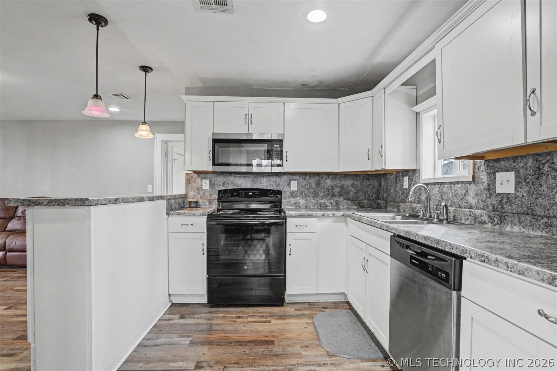 26 S Urbana Street Property Photo 9