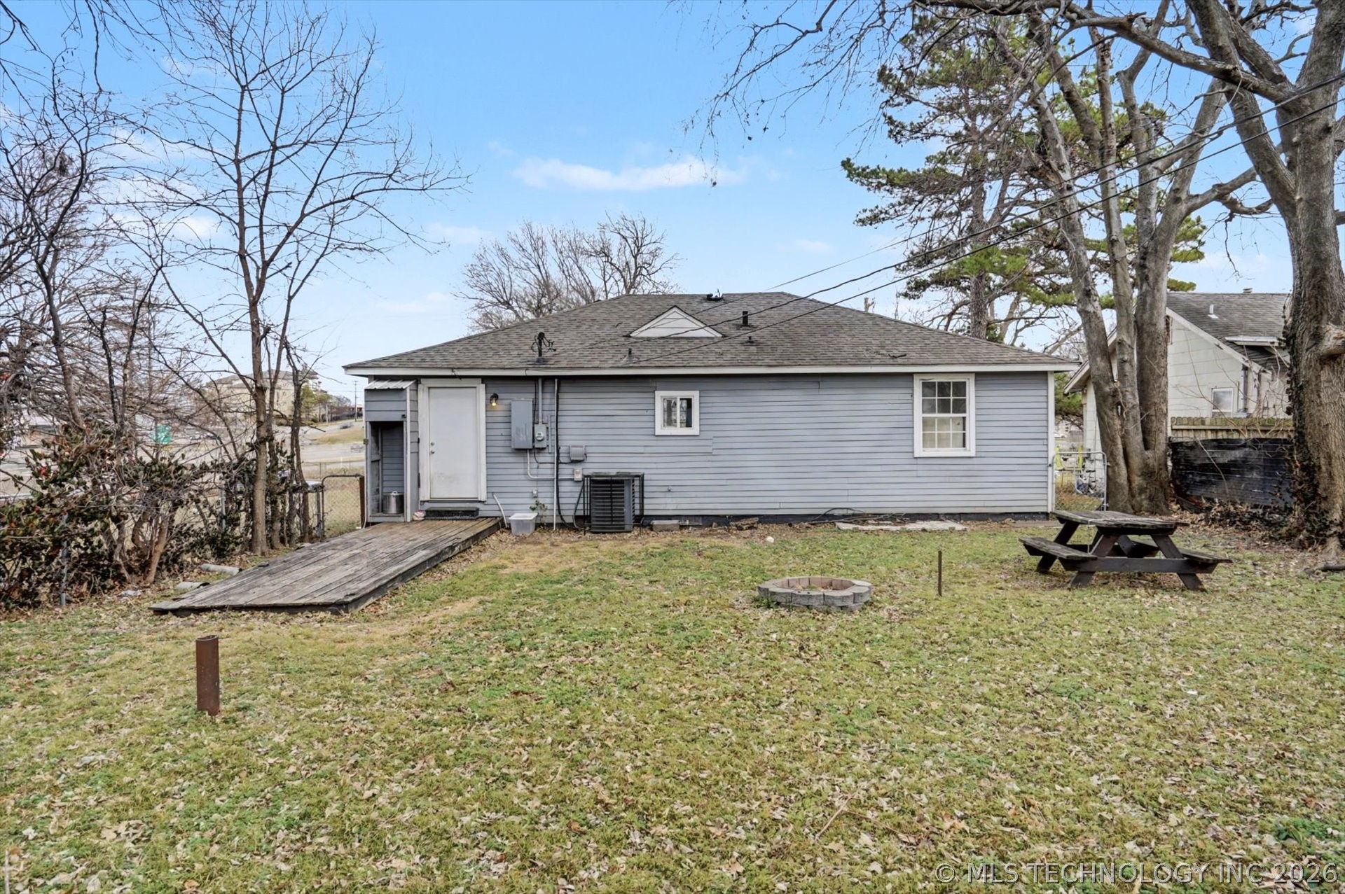 26 S Urbana Street Property Photo 17