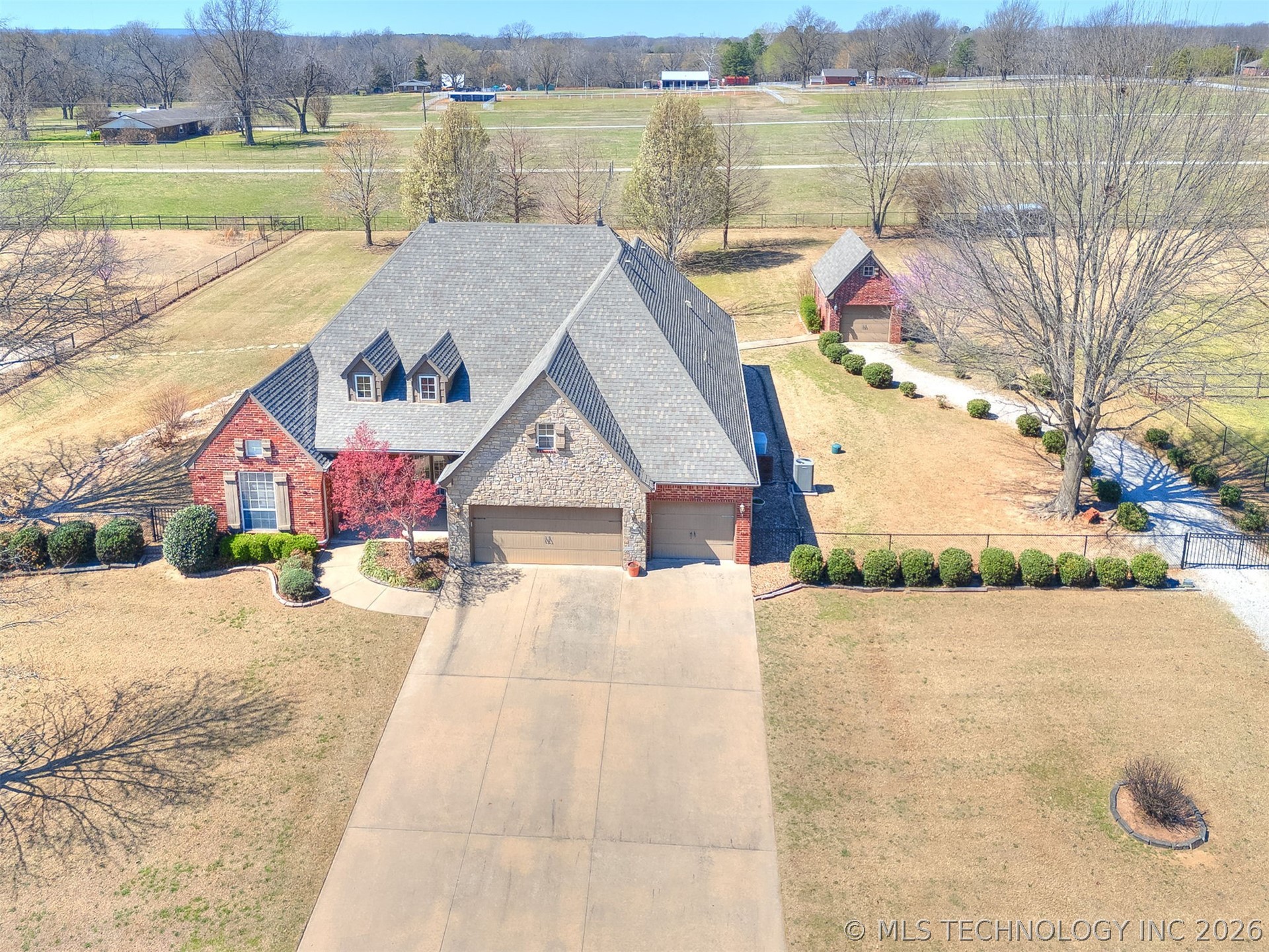 16184 S 279th East Avenue Property Photo 1