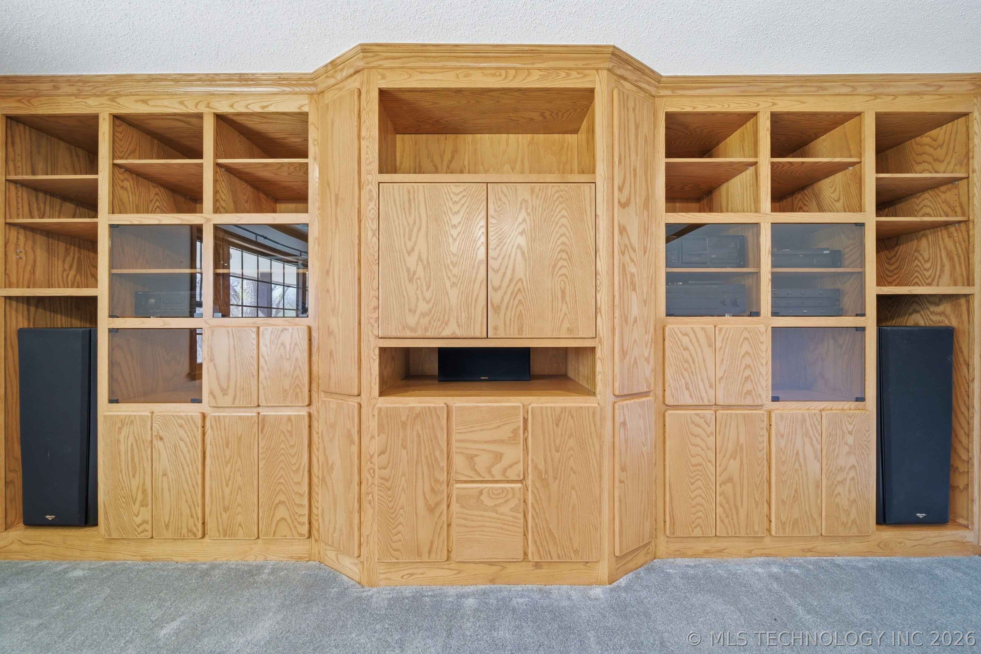 1001 N Hopi Street Property Photo 11