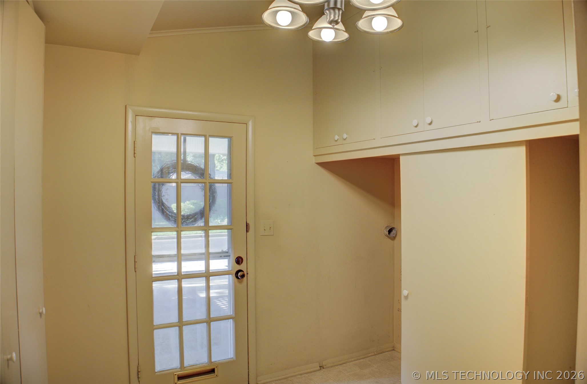 2112 E 59th Street B6 Property Photo 27