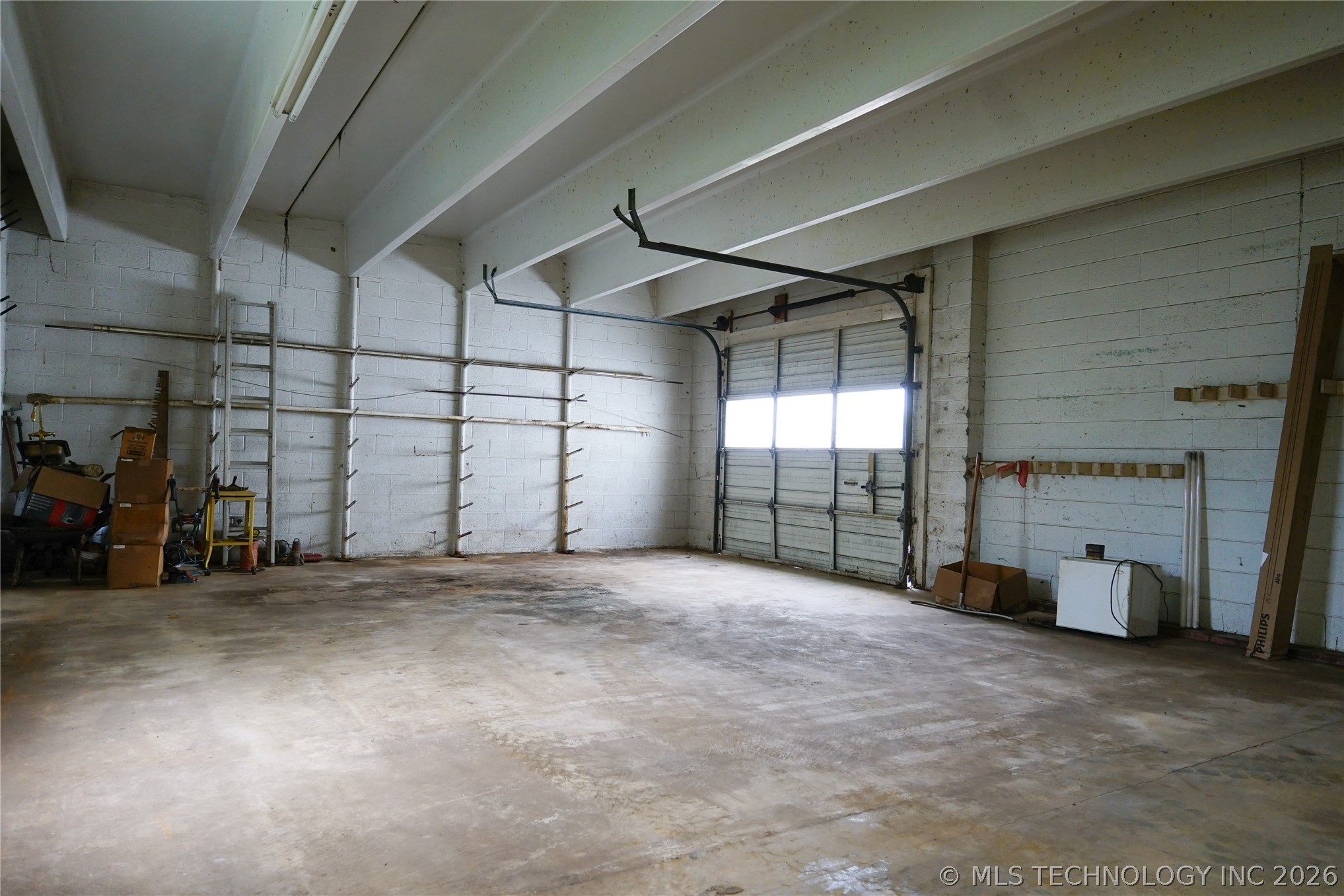 131 E Cottage Property Photo 6