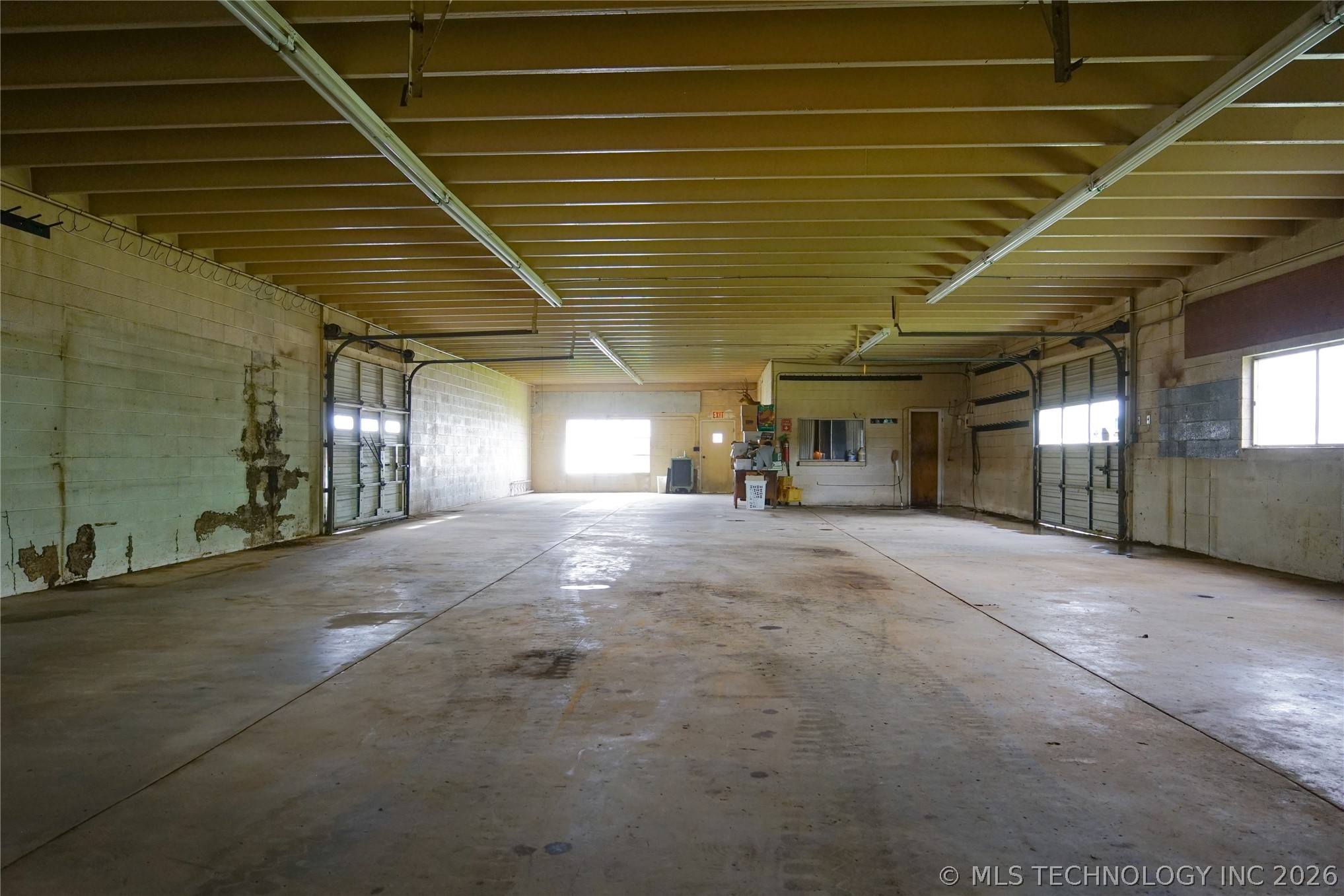 131 E Cottage Property Photo 8
