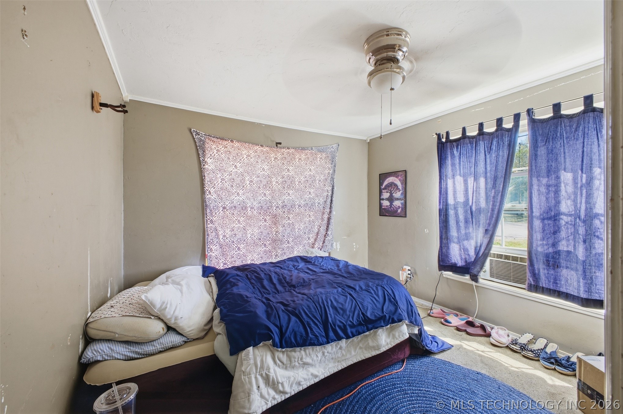 804 E Gardena Property Photo 9