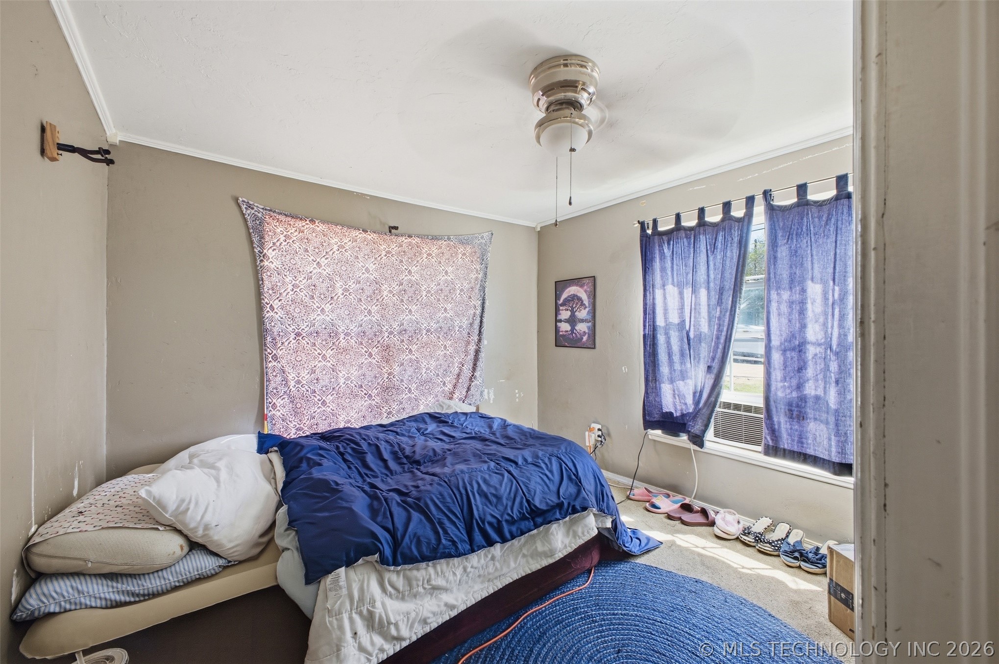 804 E Gardena Property Photo 10