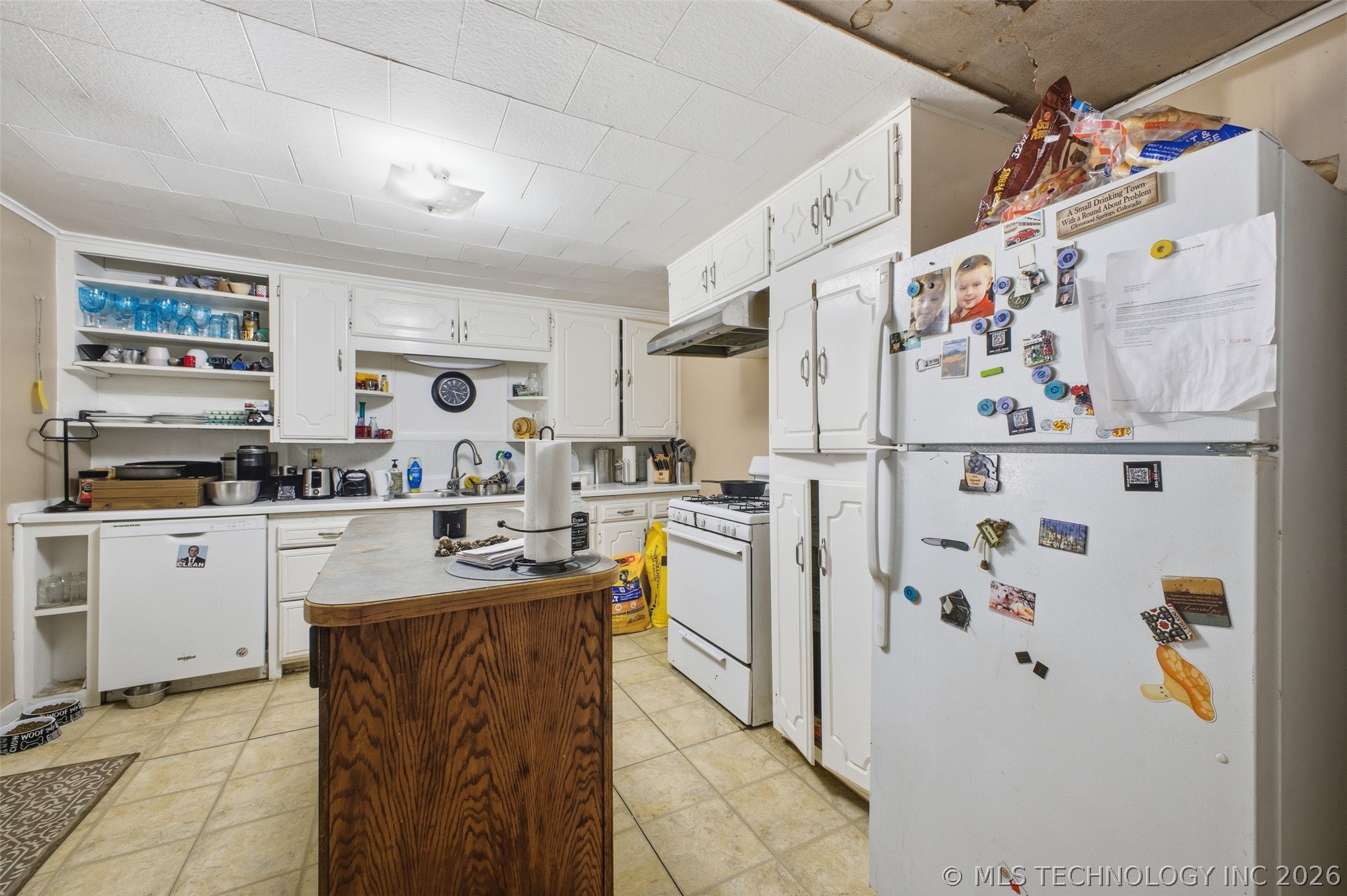 804 E Gardena Property Photo 15
