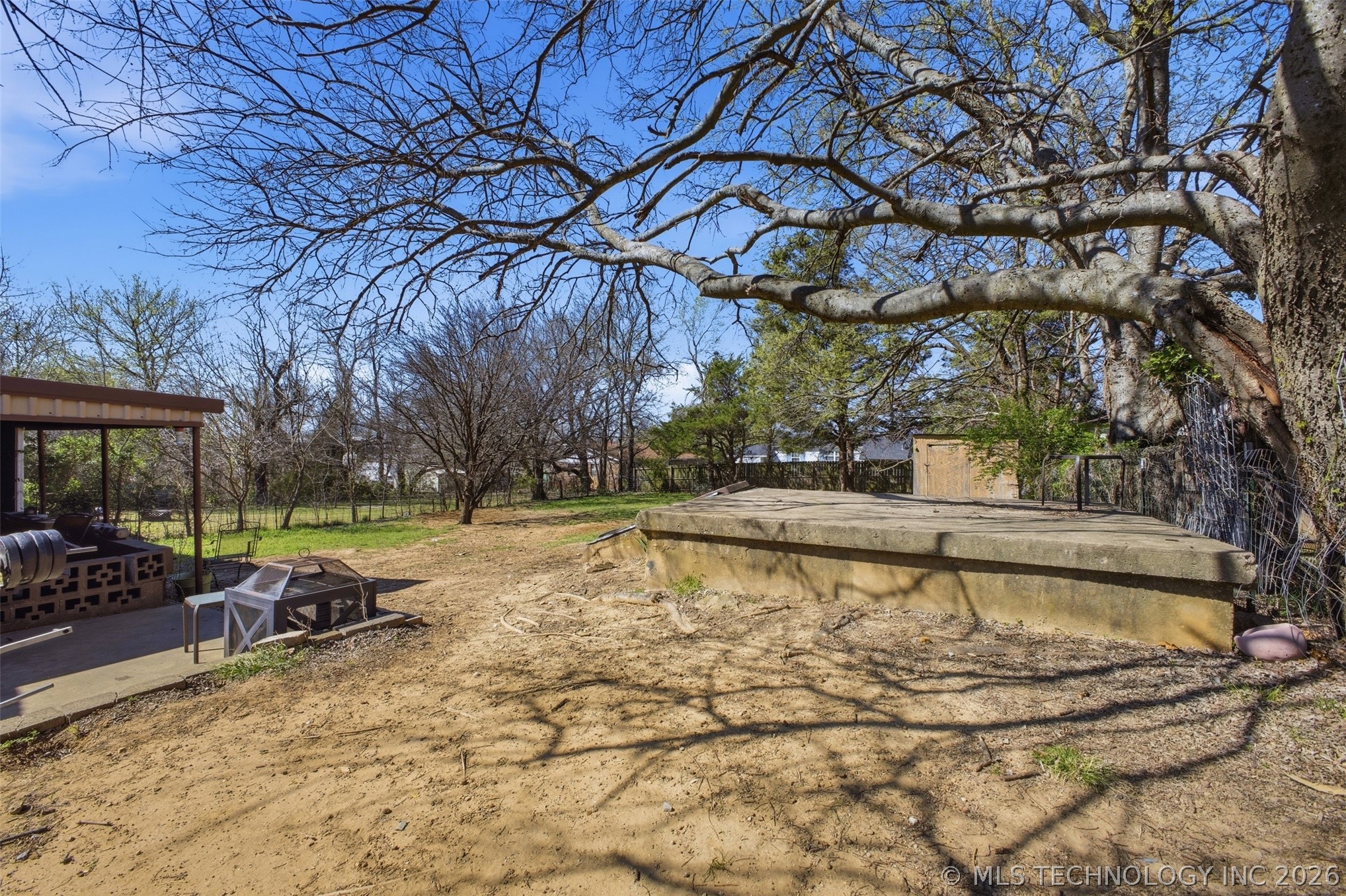 804 E Gardena Property Photo 20
