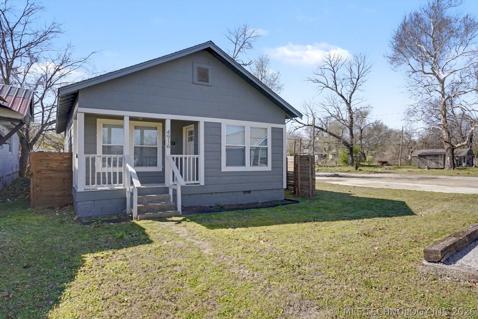4916 Charles Page Boulevard Property Photo 4