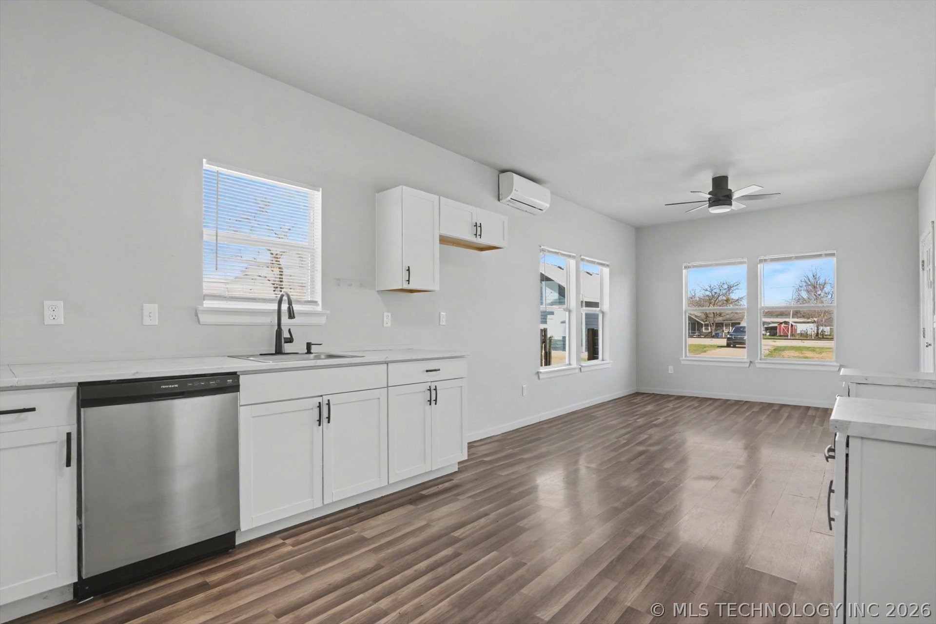 4916 Charles Page Boulevard Property Photo 10