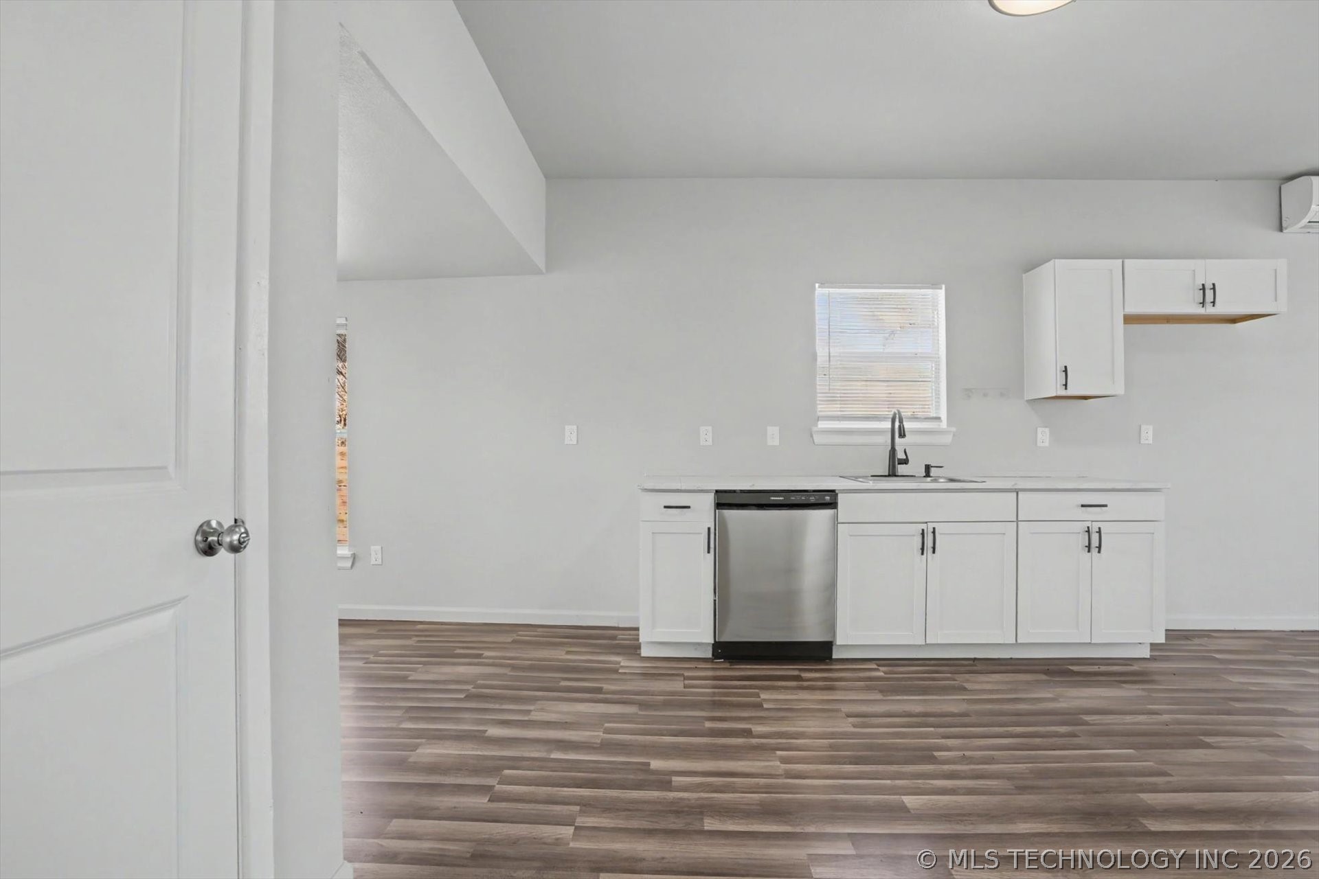4916 Charles Page Boulevard Property Photo 11