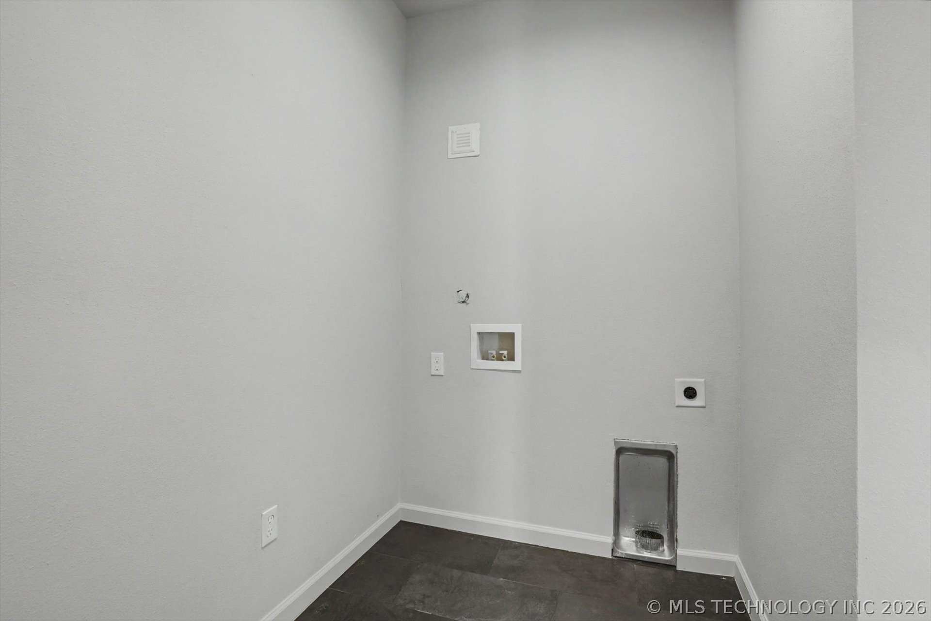 4916 Charles Page Boulevard Property Photo 18