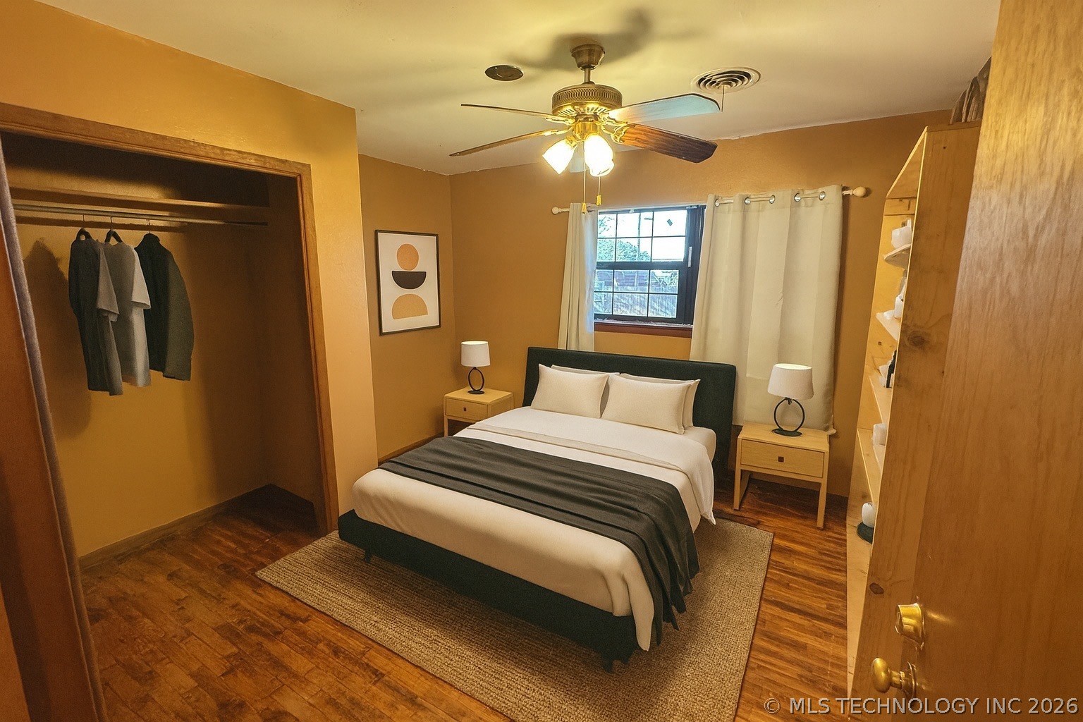 608 Mayall Property Photo 4