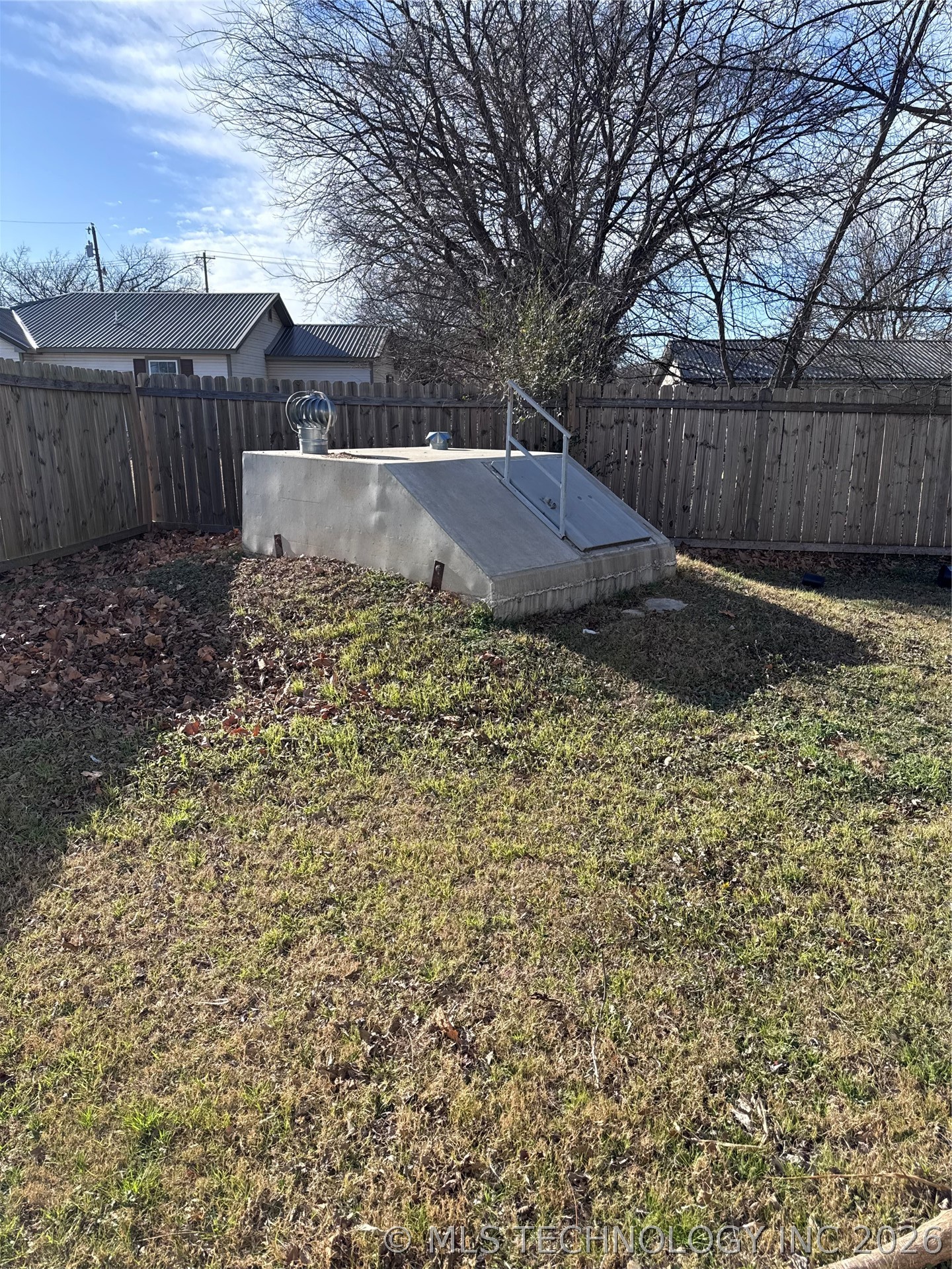 608 Mayall Property Photo 8
