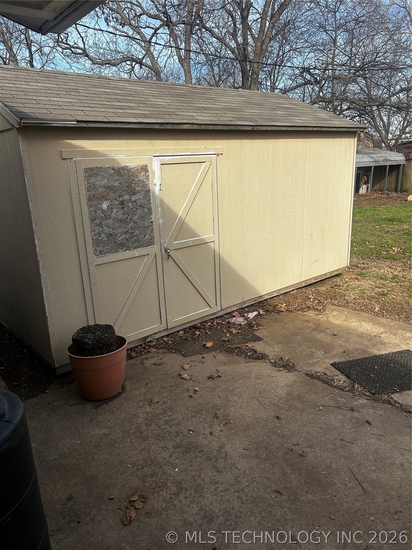 608 Mayall Property Photo 10