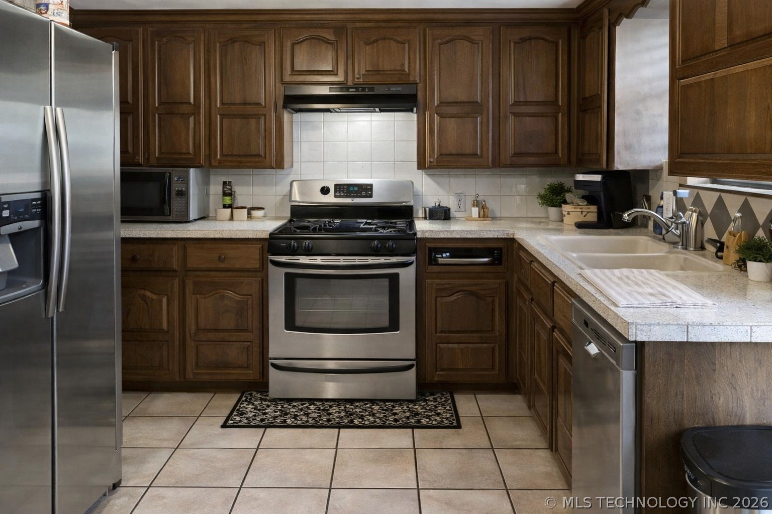 2929 W 66th Street S Property Photo 4