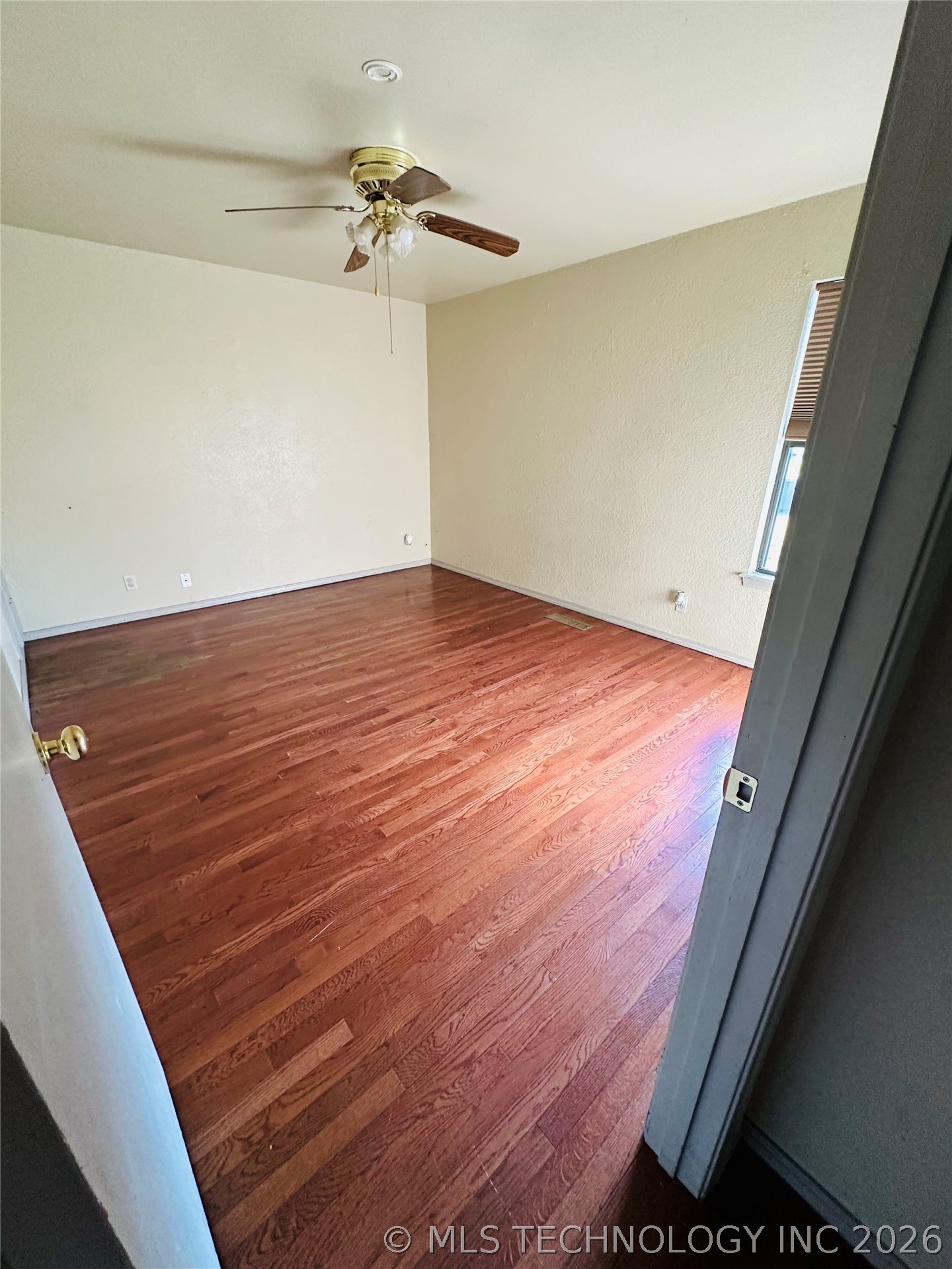 2929 W 66th Street S Property Photo 13