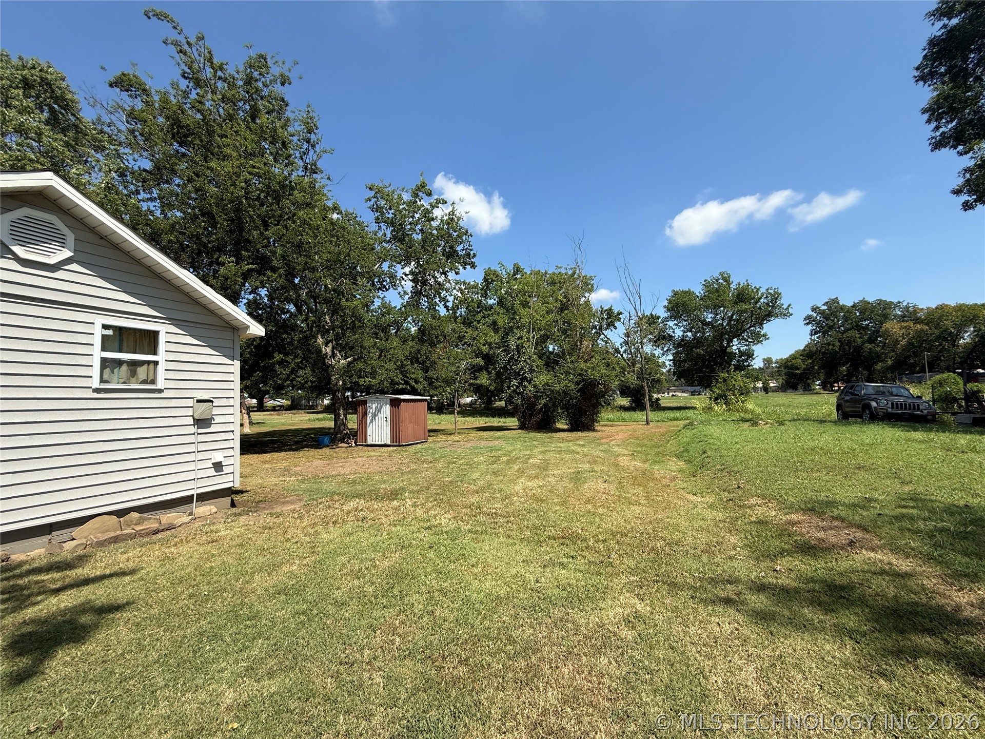220 E Audd Avenue Property Photo 7