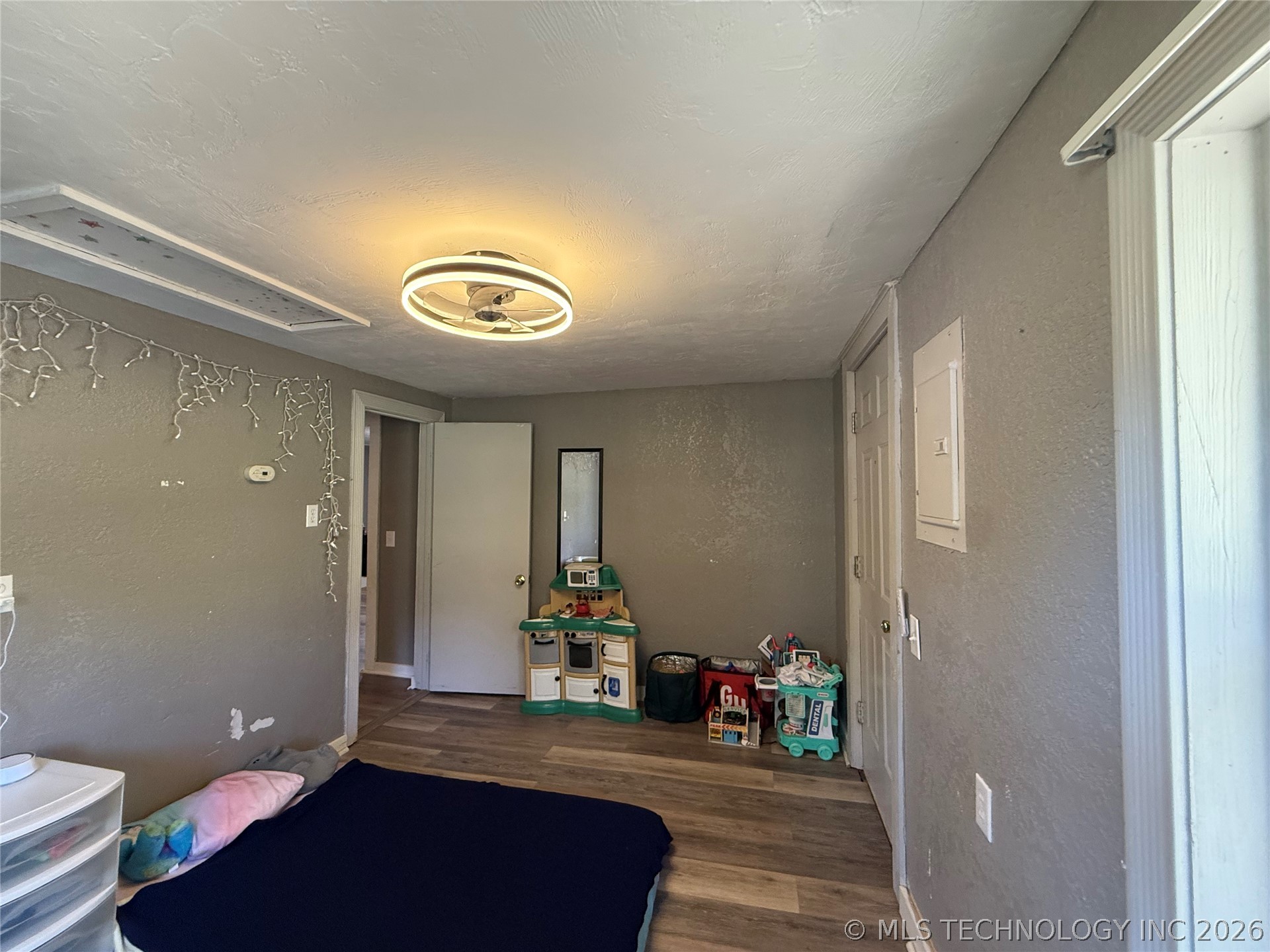 220 E Audd Avenue Property Photo 16