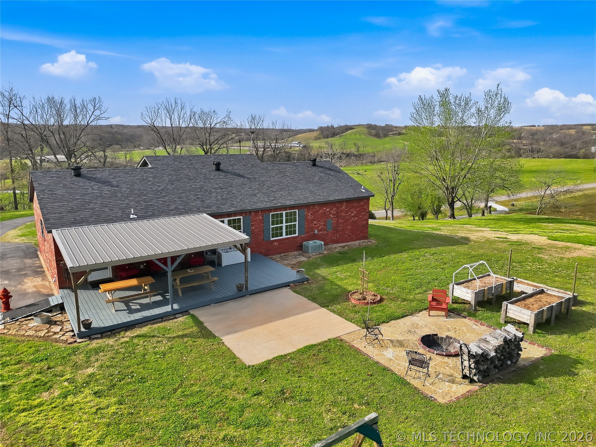 470444 Highway 62 Property Photo 55