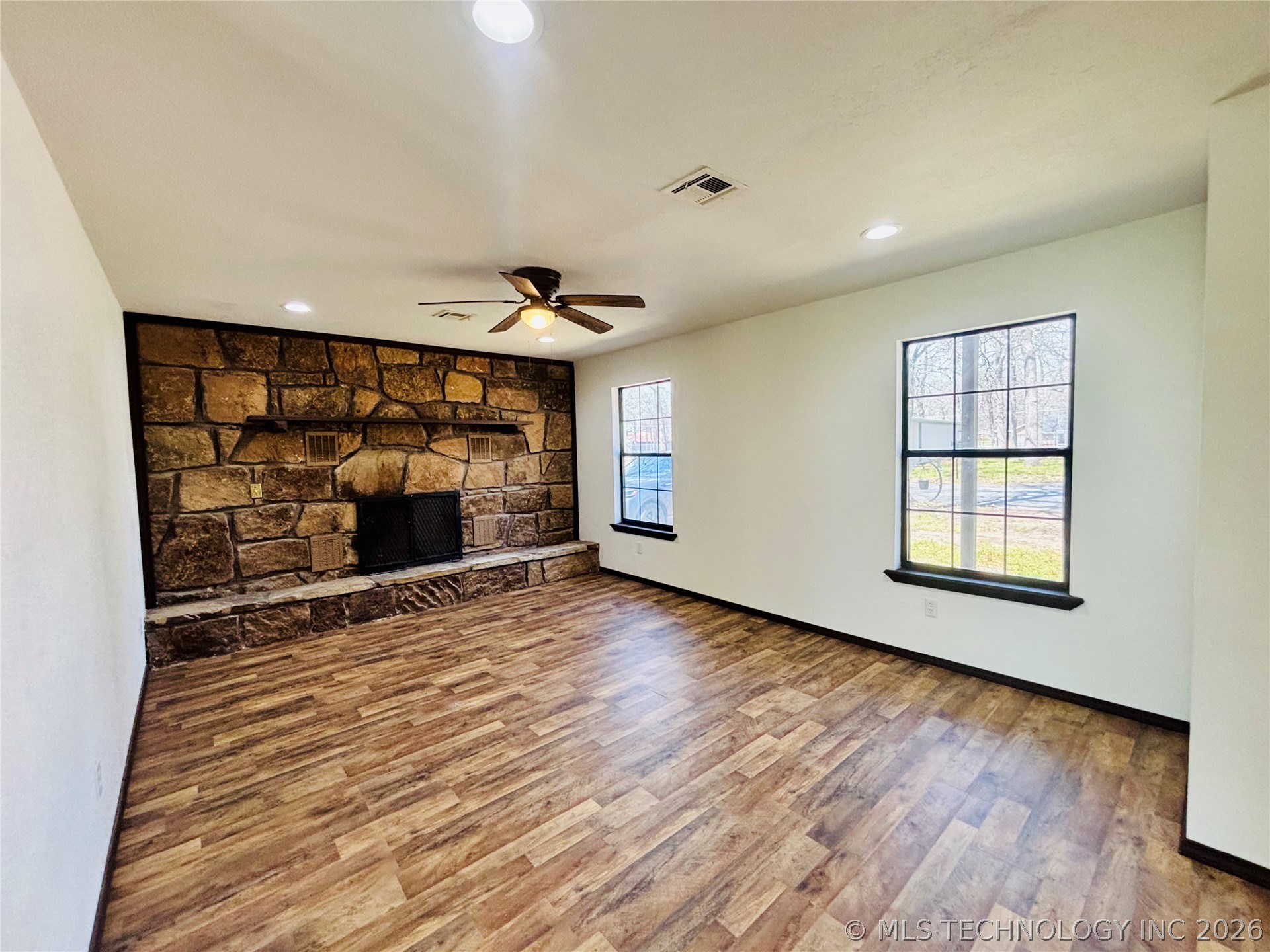 417308 Bridgeport Road Property Photo 7