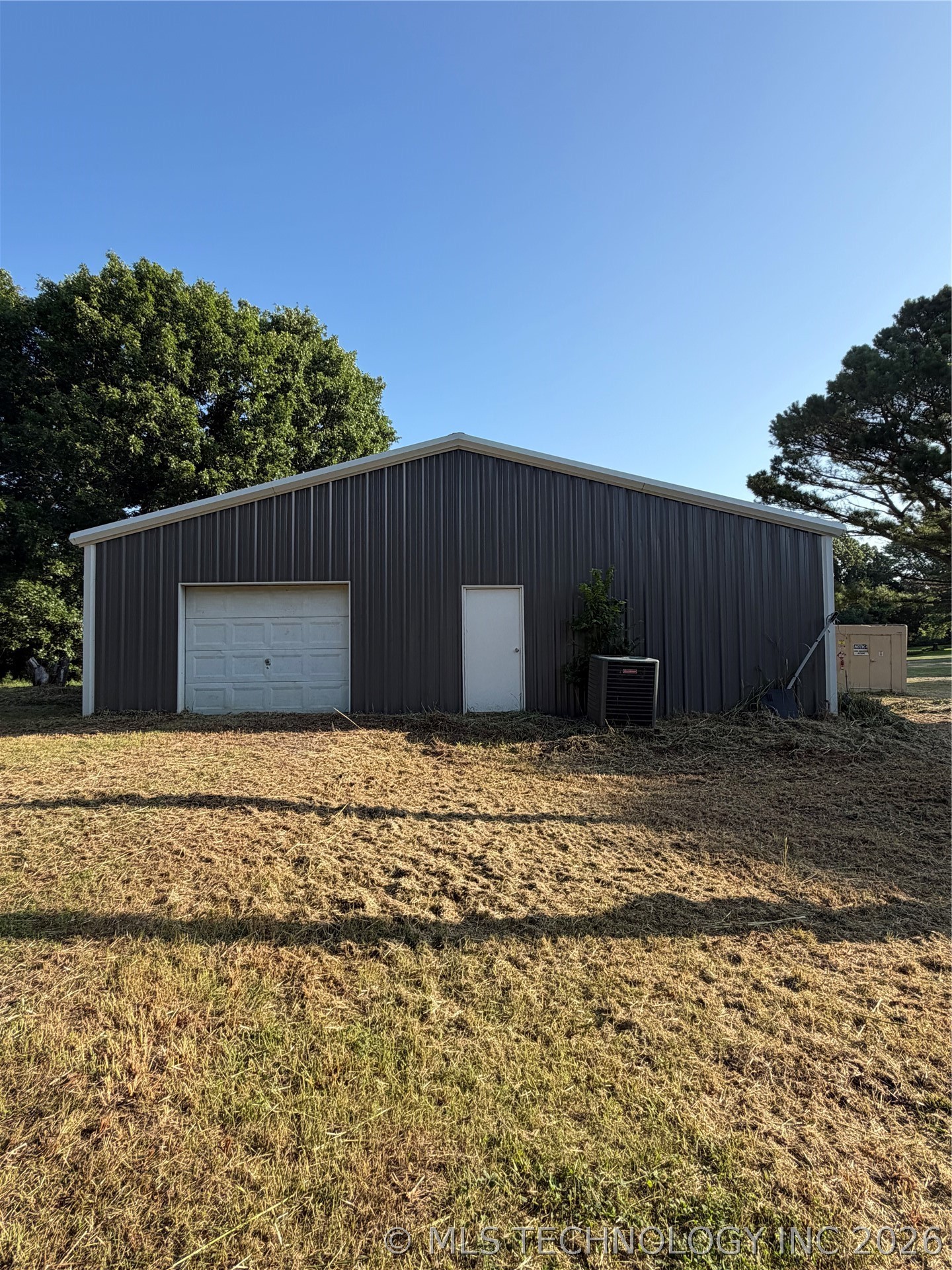 215 N Eagle Bluff Property Photo 2