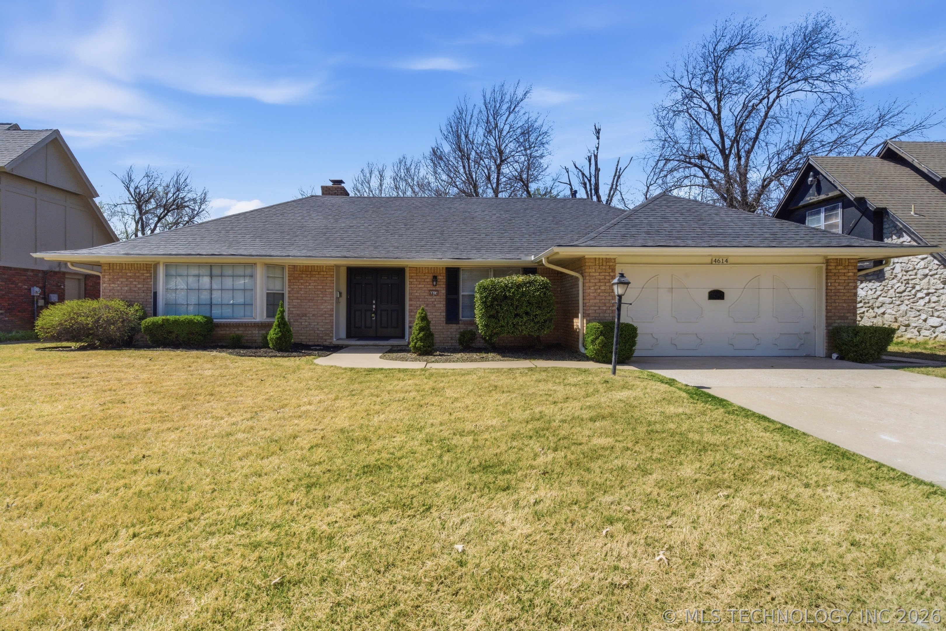 4614 S Norwood Avenue Property Photo 1