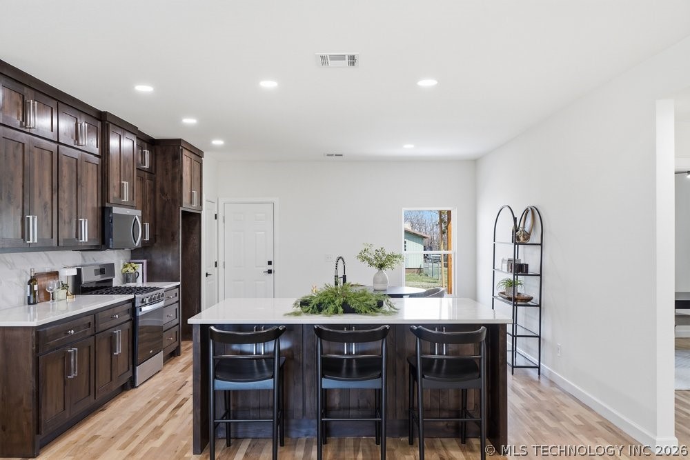 16101 E Oklahoma Street Property Photo 9
