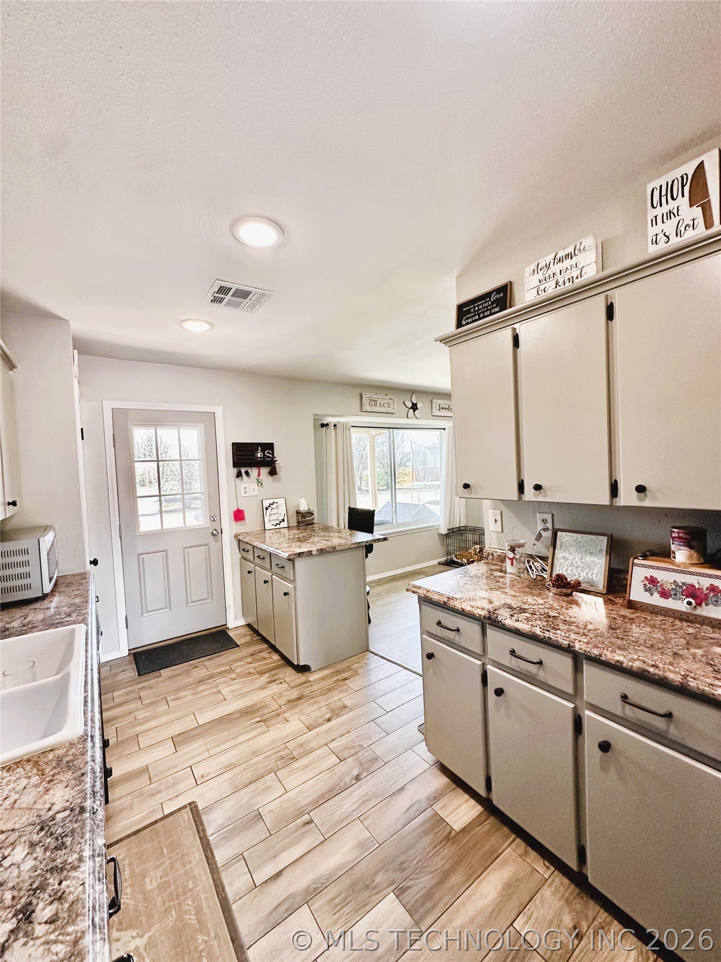 419 Trenton Road Property Photo 10