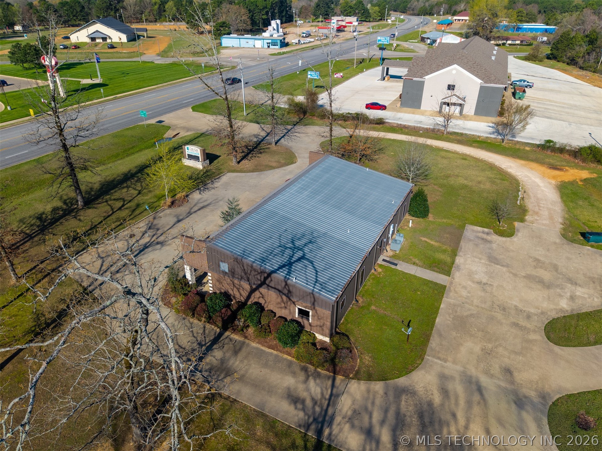 1328 W Main Property Photo 6