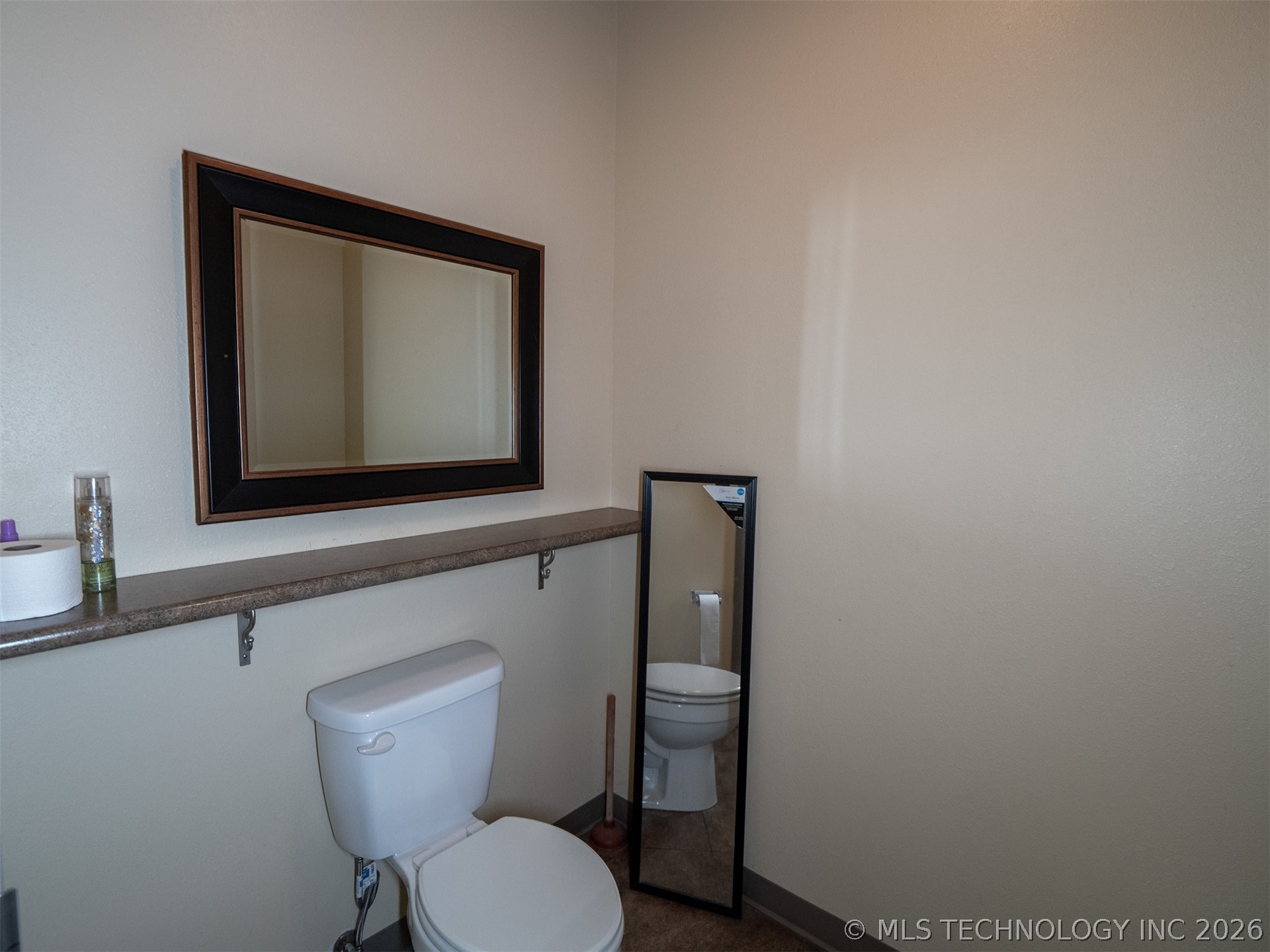 1328 W Main Property Photo 24