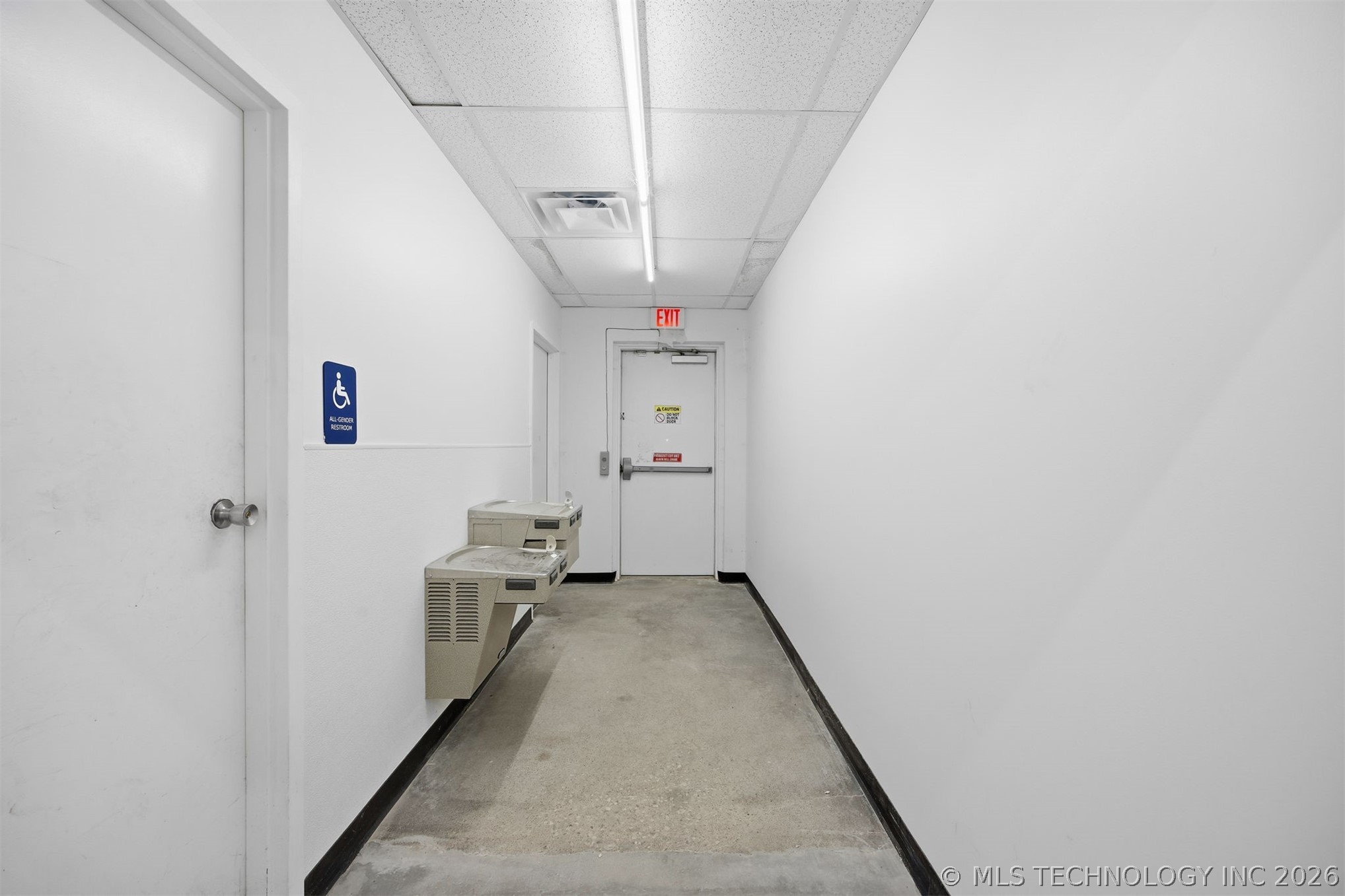 324 N Eastern Avenue Property Photo 18