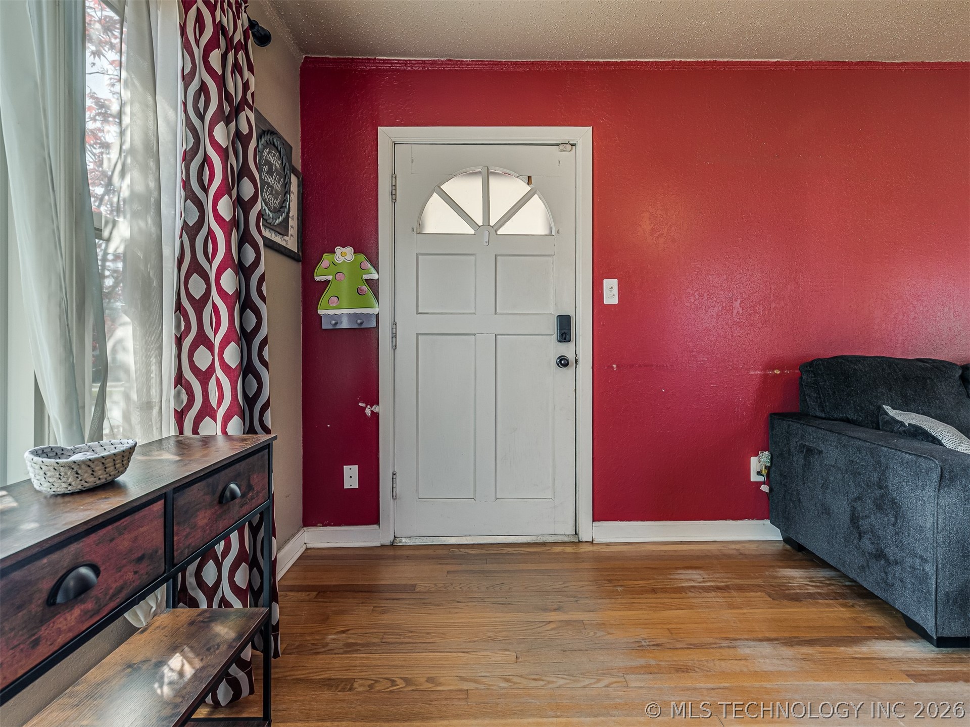 1024 N Main Street Property Photo 8