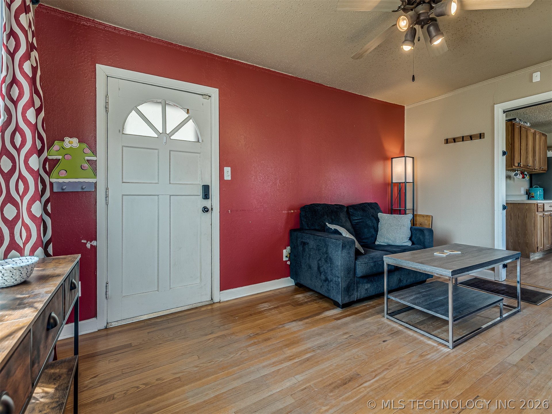 1024 N Main Street Property Photo 9