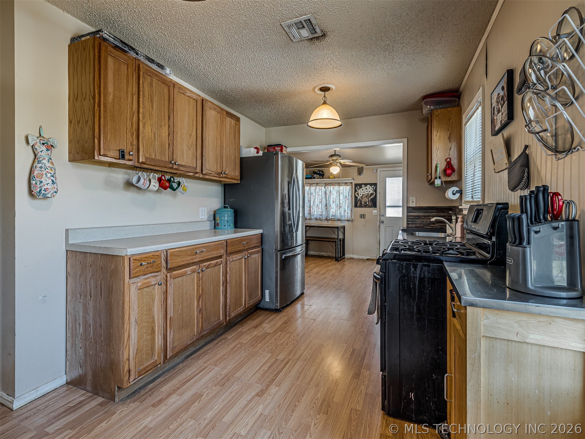 1024 N Main Street Property Photo 17