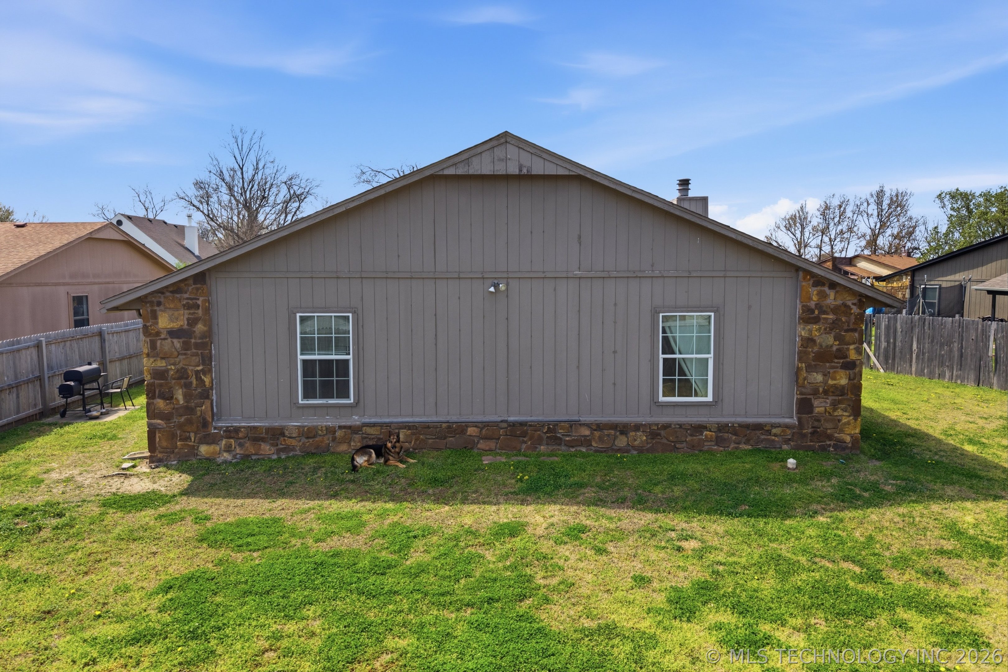 14209 E 37th Place Property Photo 26