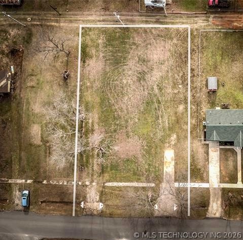 534 W 6th Street Property Photo 3