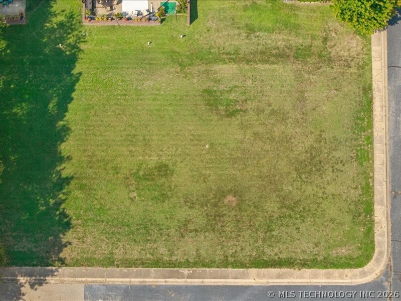 501 St Andrews Place Property Photo 10