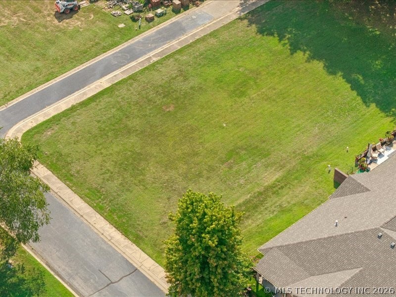 501 St Andrews Place Property Photo 11