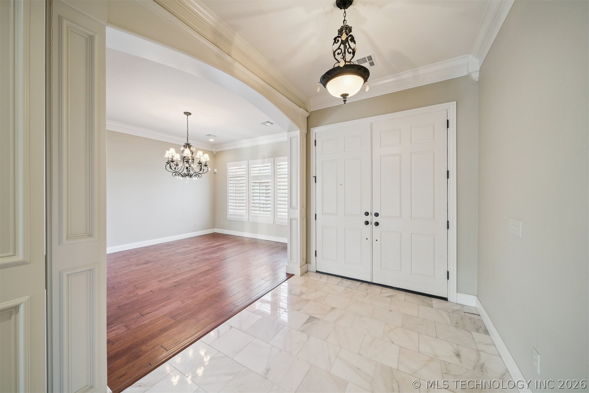 5020 Lake Breeze Road Property Photo 5