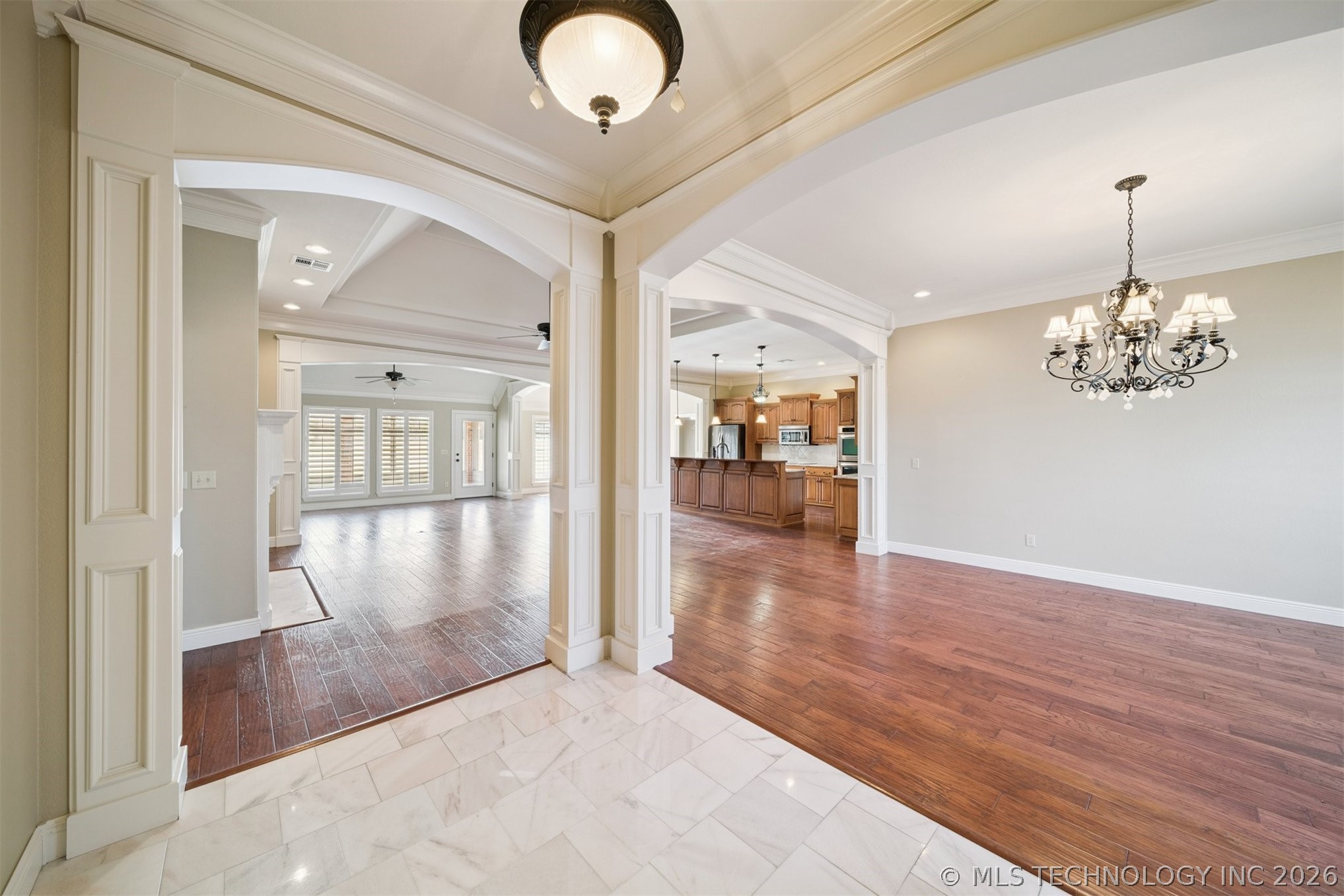 5020 Lake Breeze Road Property Photo 6