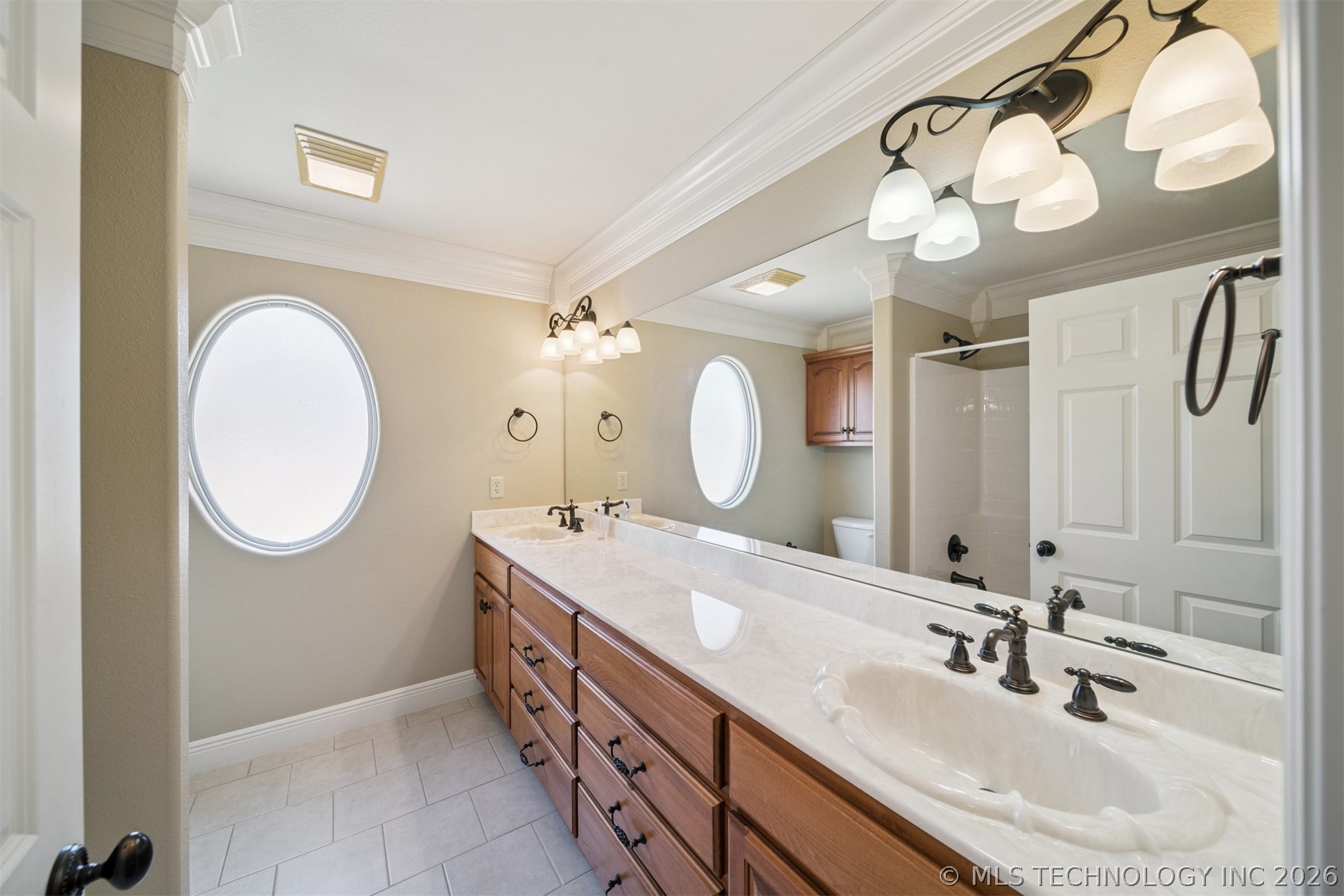5020 Lake Breeze Road Property Photo 35