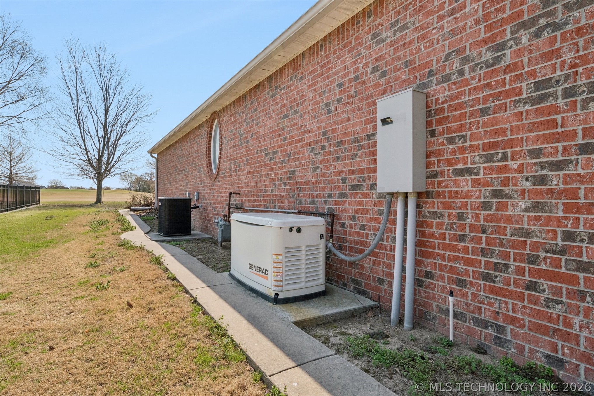 5020 Lake Breeze Road Property Photo 44