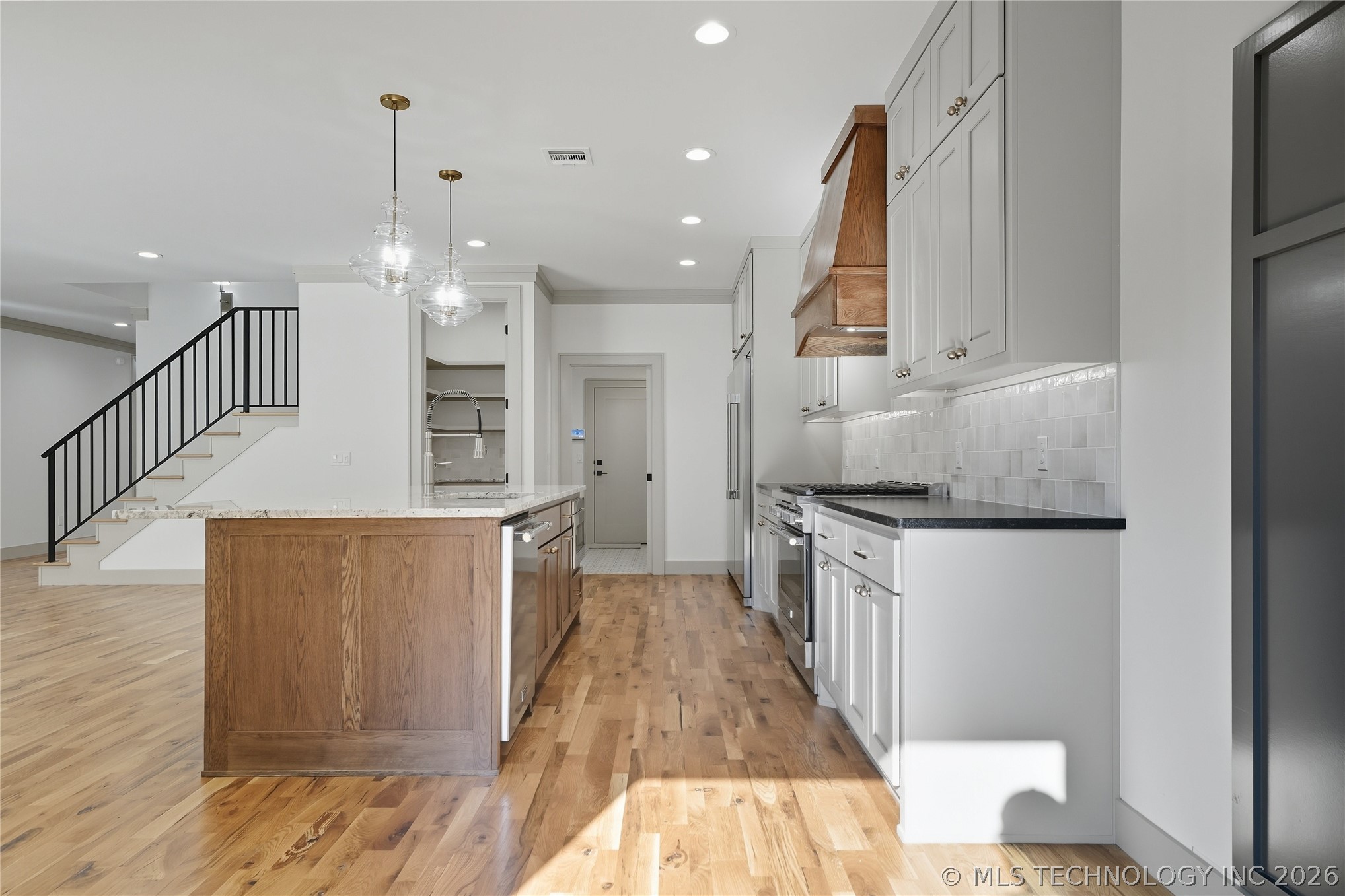 3921 S Madison Avenue Property Photo 4