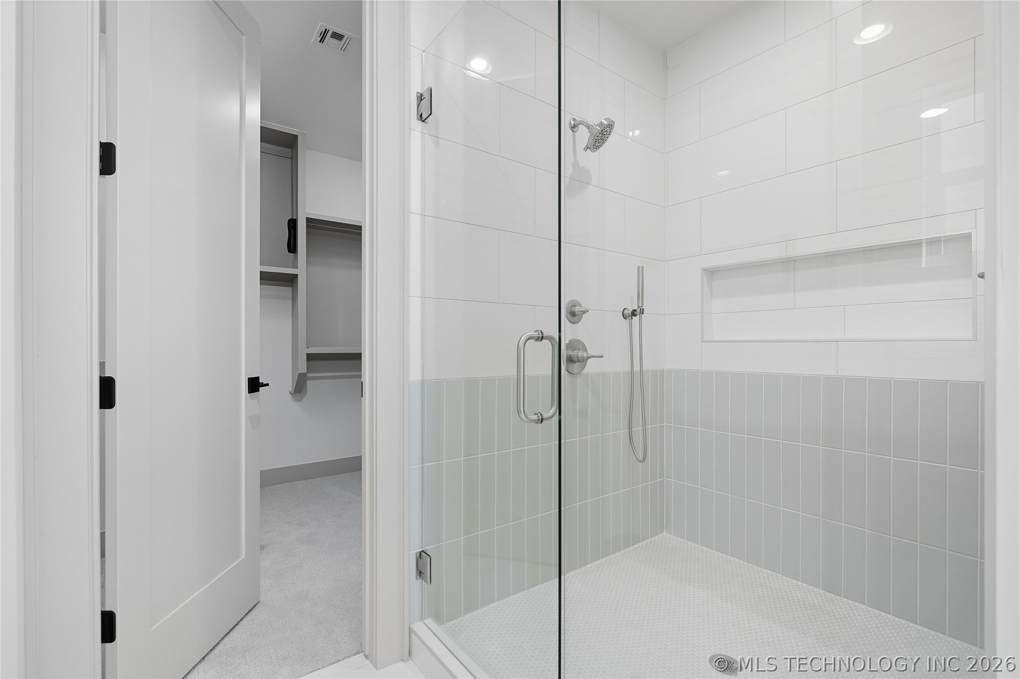 3921 S Madison Avenue Property Photo 14