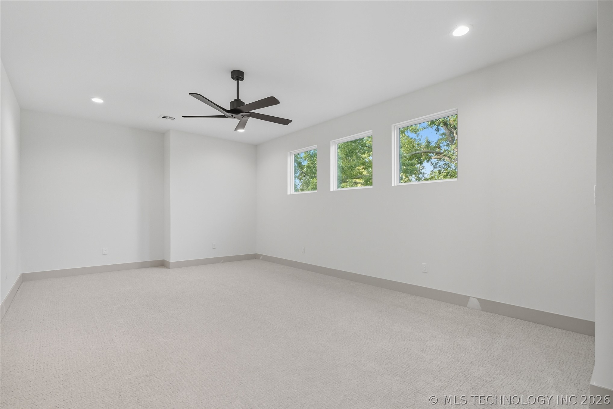 3921 S Madison Avenue Property Photo 25